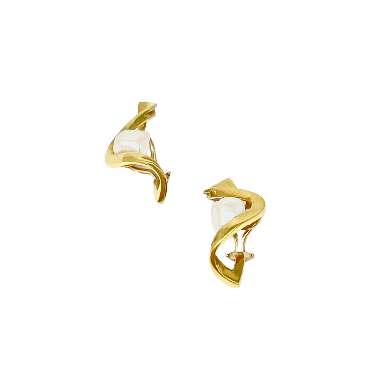 18K Gold Pearl Earrings for Women - Luxury Biwa Pearl Earclips - Elegant Gift for Wedding, Party & Special Occasions
