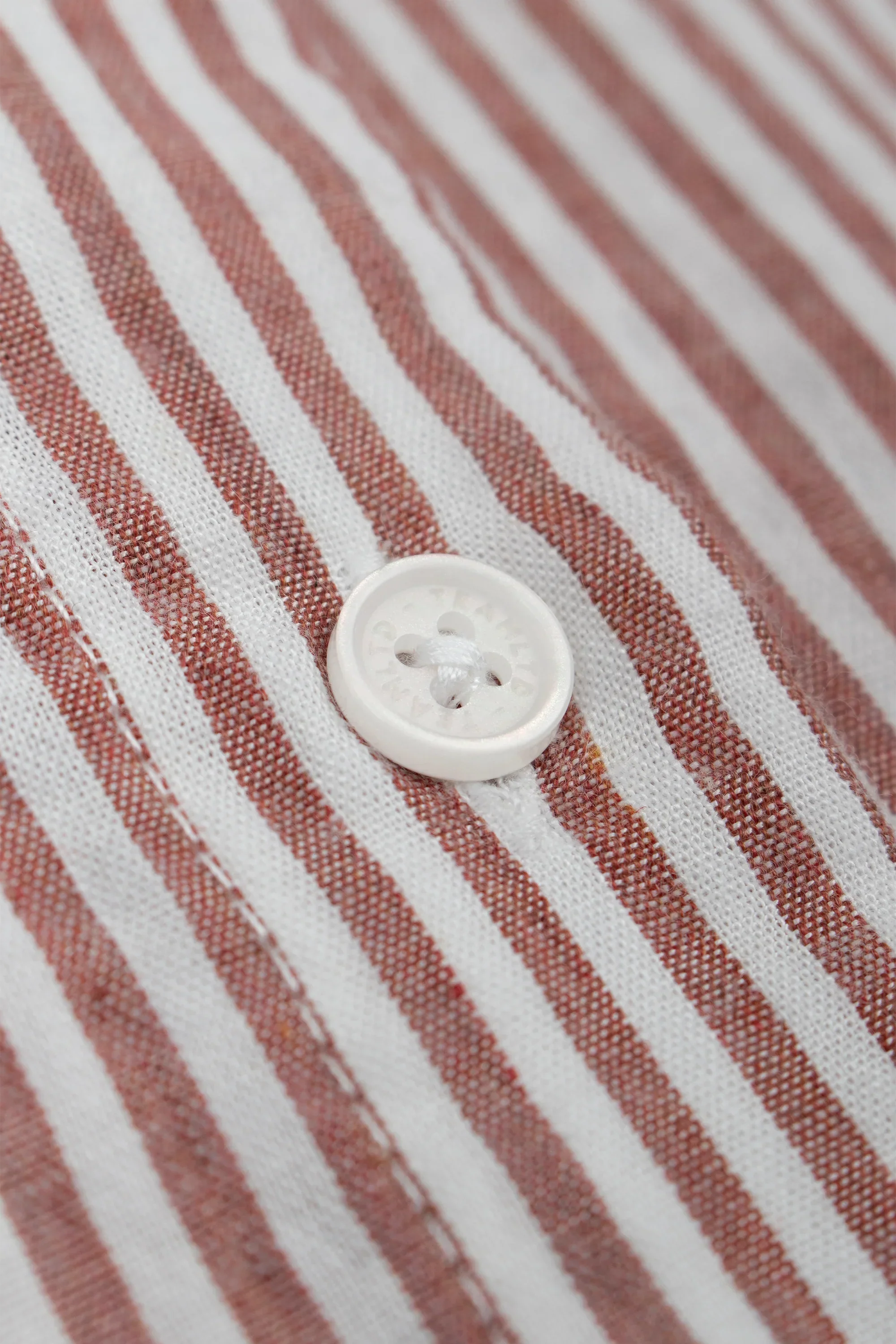 Stylish Breeze Shirt - Striped Casual Button-Up for Men & Women | Perfect for Summer Outfits, Beach Wear & Outdoor Activities