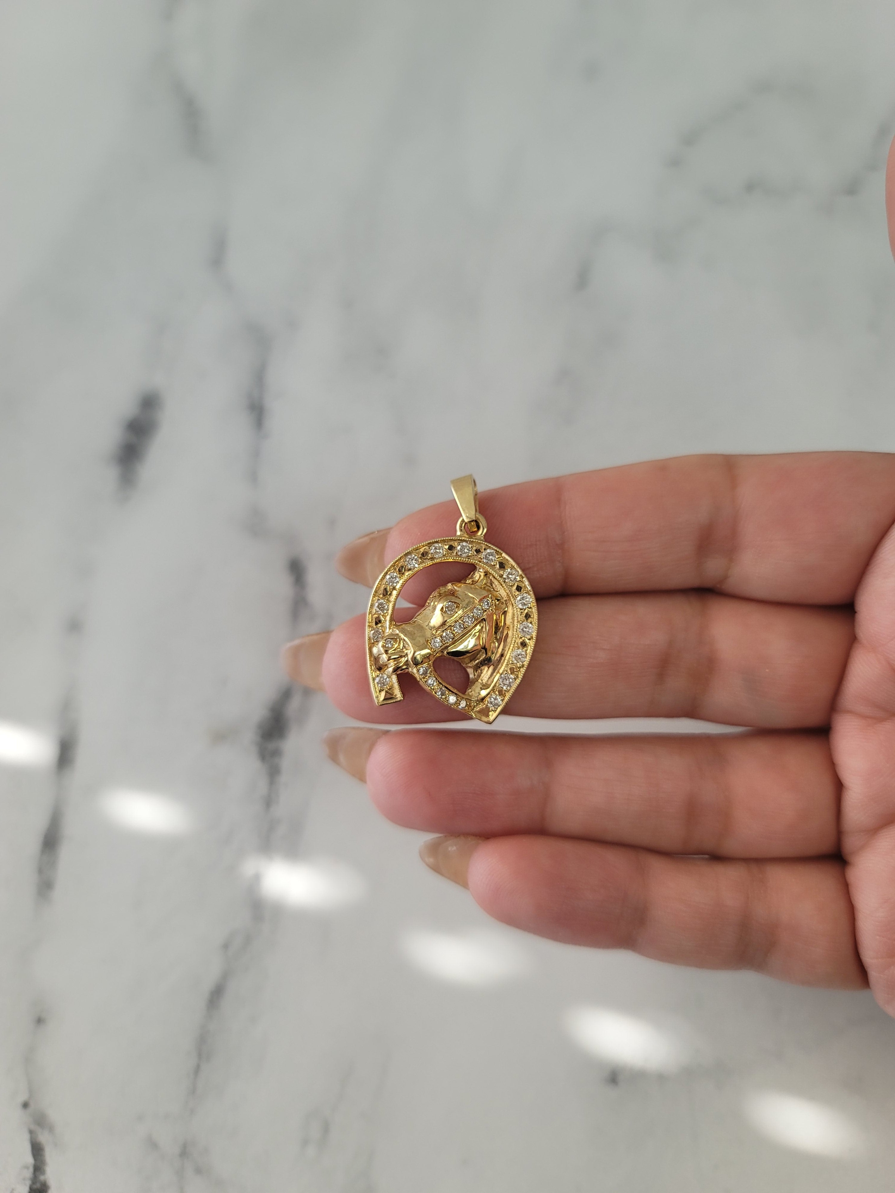 14K Yellow Gold Diamond Horseshoe Horse Head Necklace - 0.55cttw Elegant Equestrian Jewelry for Women, Perfect Gift for Horse Lovers, Birthday & Anniversary Present