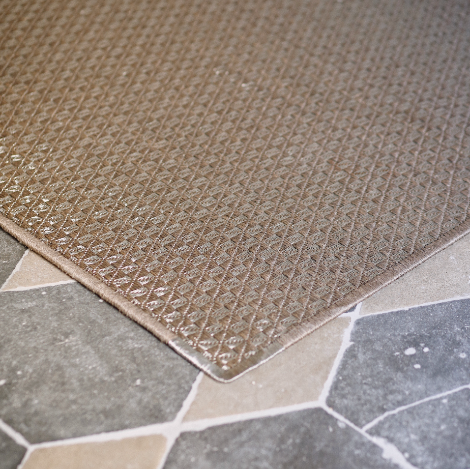 Premium Grey Area Rug - Soft & Durable for Living Room, Bedroom, or Office - Perfect for Home Decor & Comfort