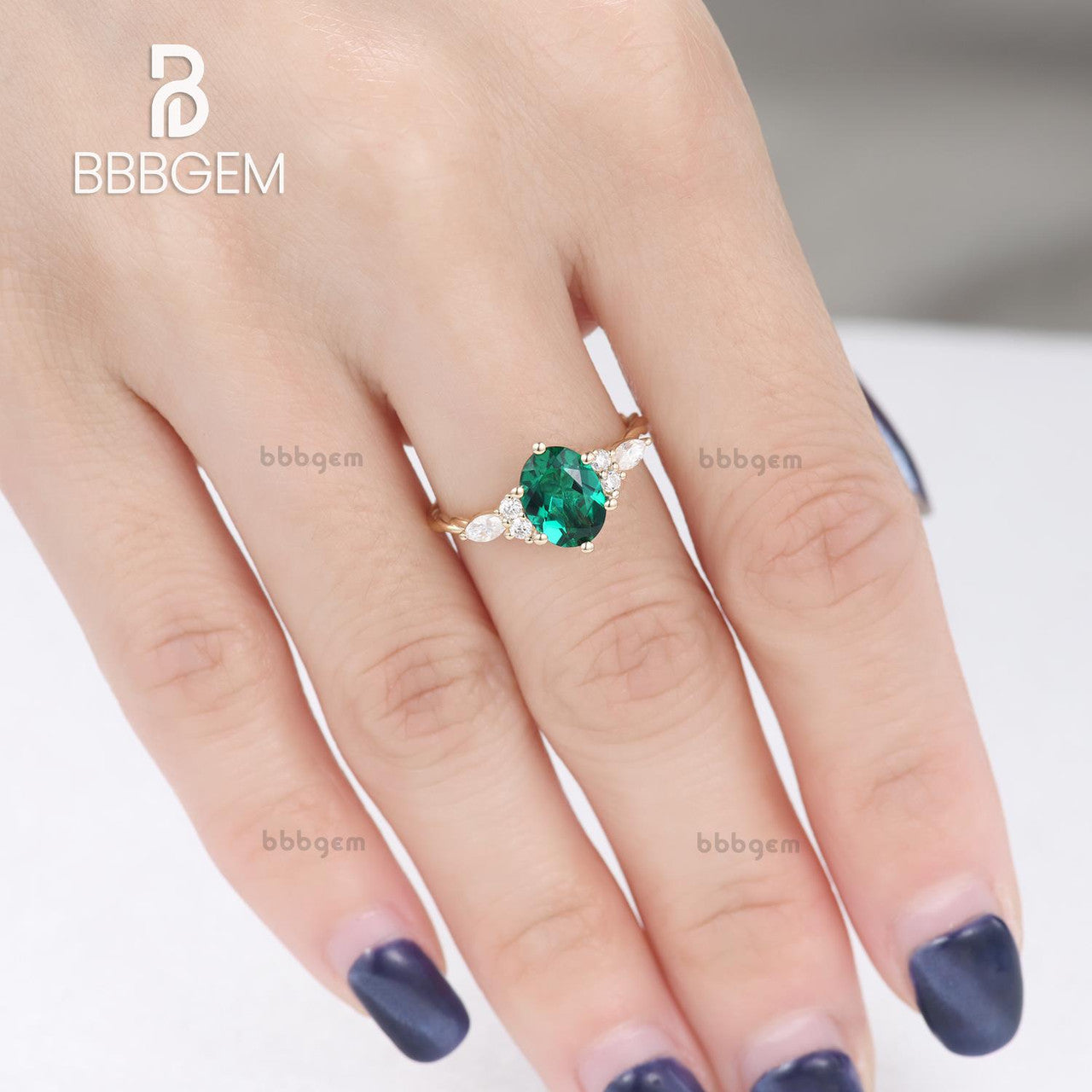 6x8mm Oval Cut Lab-Created Emerald & Diamond Ring in 14K Yellow Gold with Twisted Rope Band – Elegant Engagement, Wedding, or Anniversary Jewelry Gift for Women