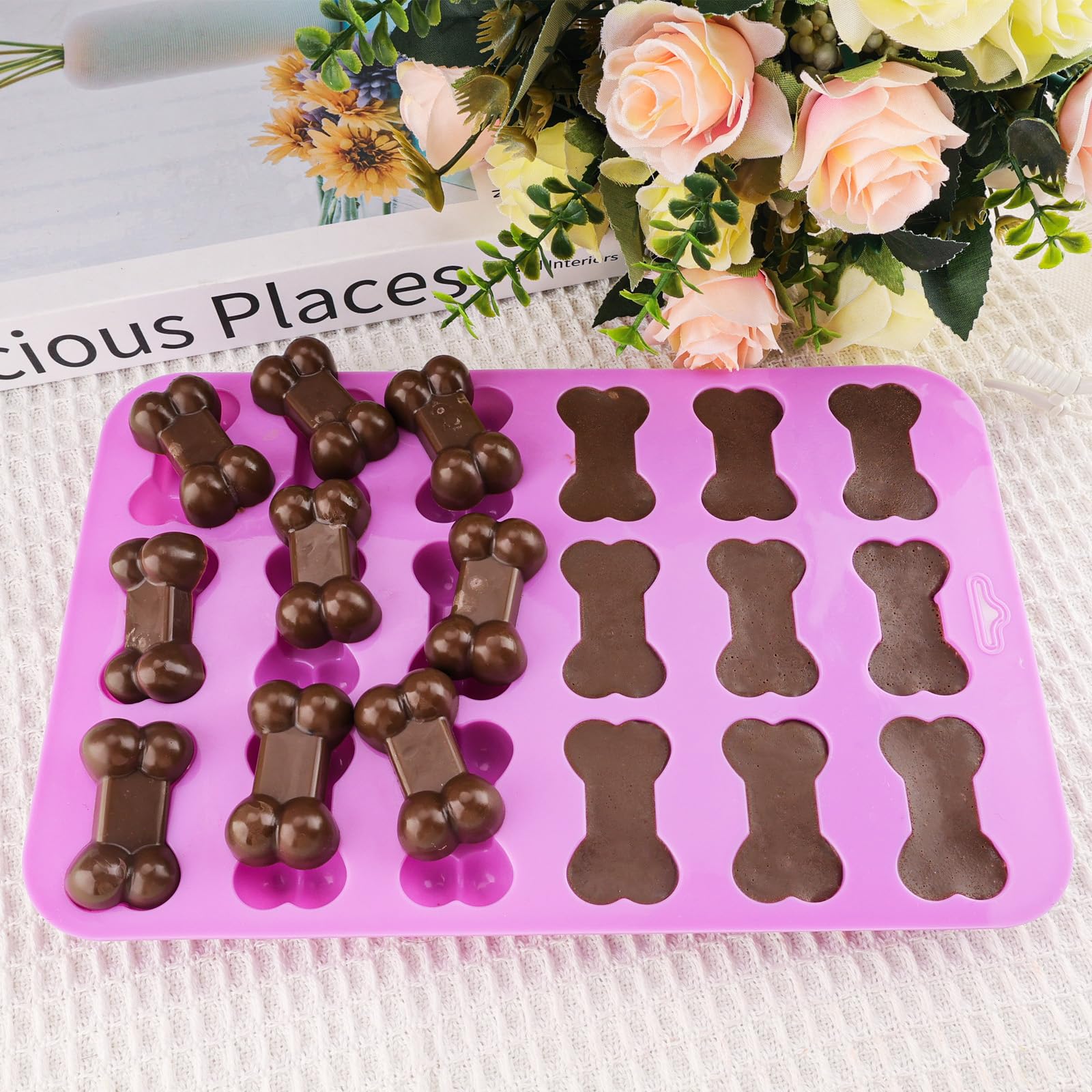 Premium Silicone Dog Treat Molds - Paw & Bone Shapes for Homemade Baking, Chocolate, Candy, Jelly, Ice Cubes & Dog Biscuits - Perfect for DIY Dog Snacks, Party Favors & Pet Lovers' Gifts