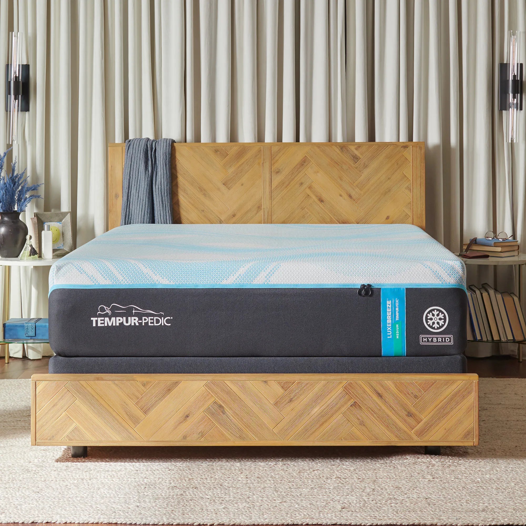Tempur LuxeBreeze® Medium Hybrid Mattress - Cooling Gel Memory Foam & Pocketed Coils for Back Support - Perfect for Hot Sleepers & Pressure Relief in Bedroom or Guest Room