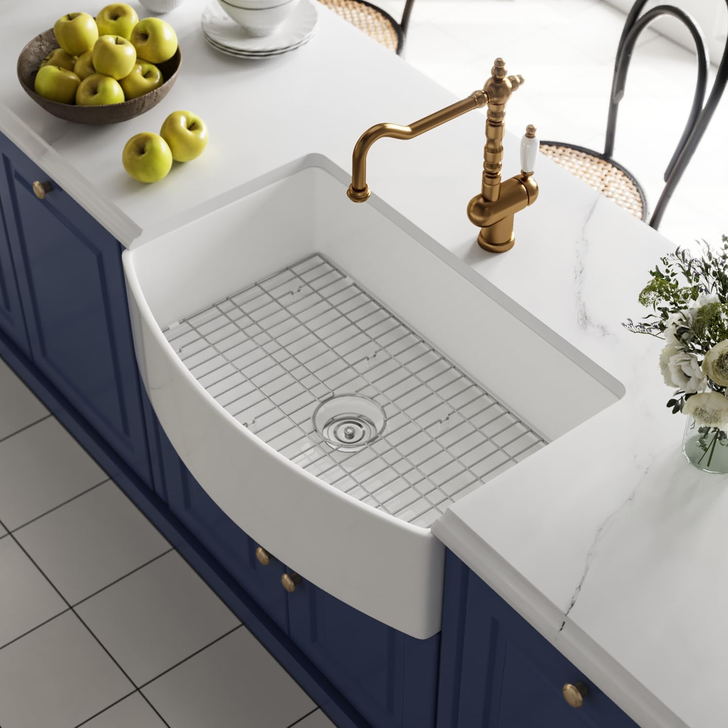 DeerValley 33'' White Farmhouse Apron Kitchen Sink - Fireclay Single Bowl with Arch Edge, Bottom Grid & Strainer | Perfect for Rustic & Modern Farmhouse Kitchens (Model DV-1K516)