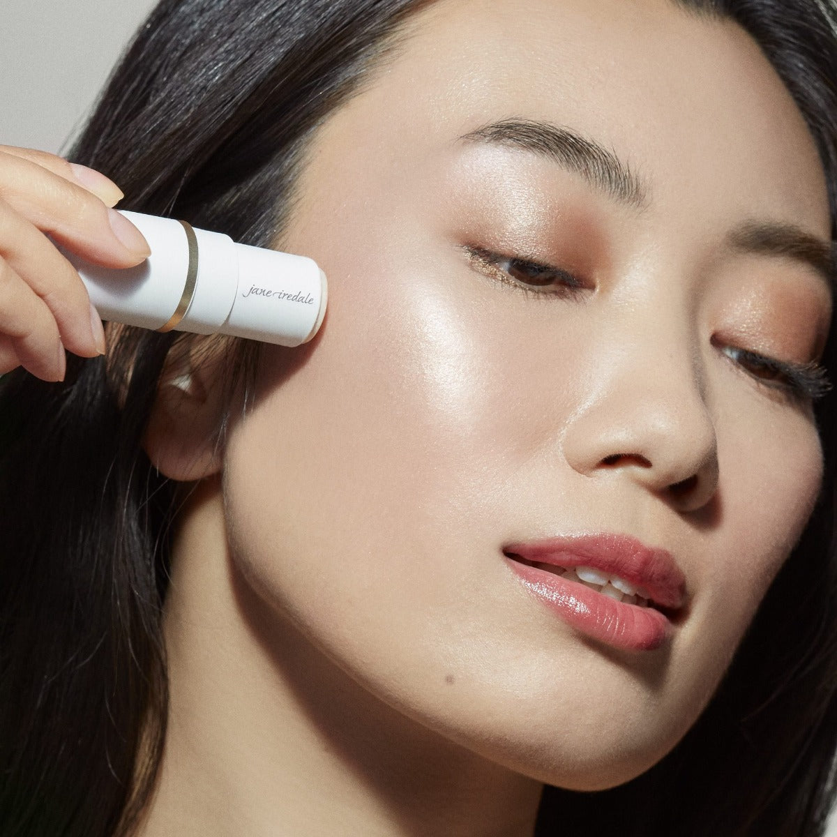 Jane Iredale Glow Time Highlighter Stick - Illuminating Makeup for Cheekbones & Face - Perfect for Day & Night Glam Looks