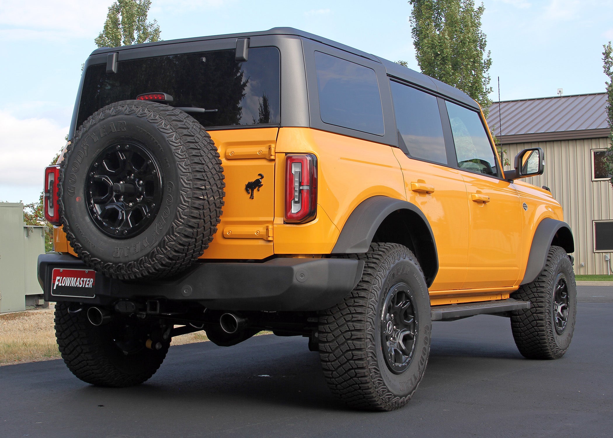 Flowmaster Outlaw Axle Back Dual Exit Exhaust System for 2021-2023 Ford Bronco - Aggressive Sound & Performance Upgrade for Off-Roading & Daily Driving