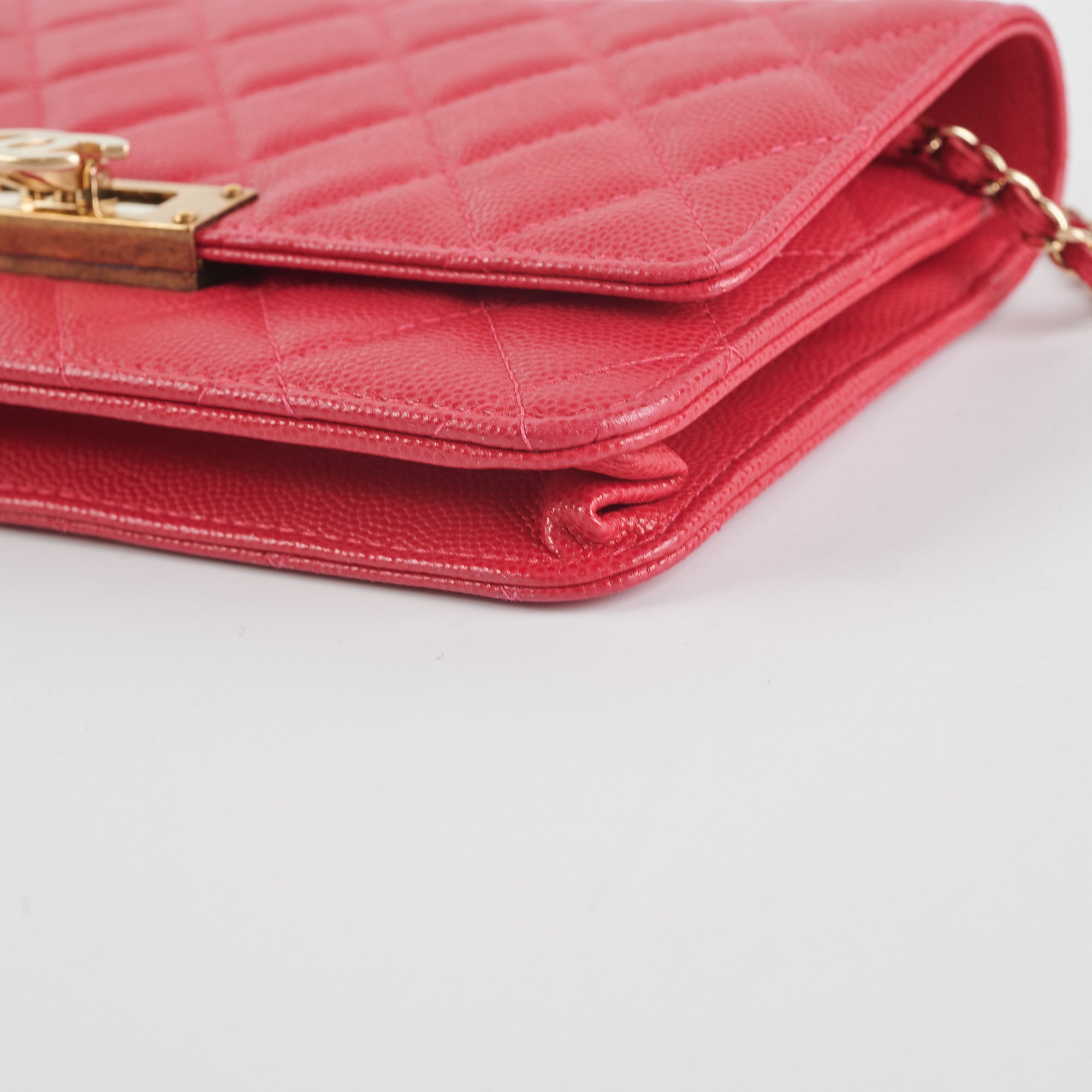 Chanel Caviar Leather Wallet on Chain - Pink Crossbody Bag for Women | Luxury Designer WOC for Evening Out & Special Occasions