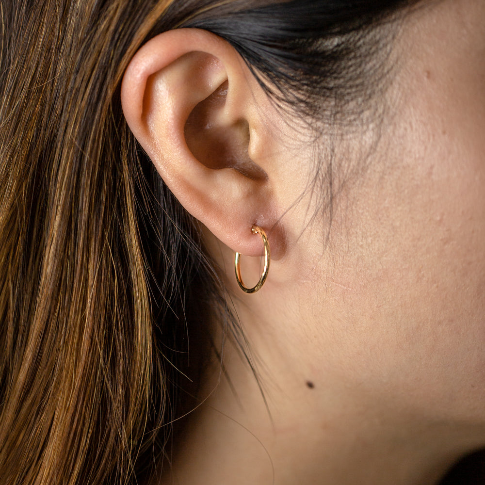 9ct Yellow Gold Diamond Cut Hoop Earrings for Women - Elegant & Timeless Jewelry for Everyday Wear & Special Occasions