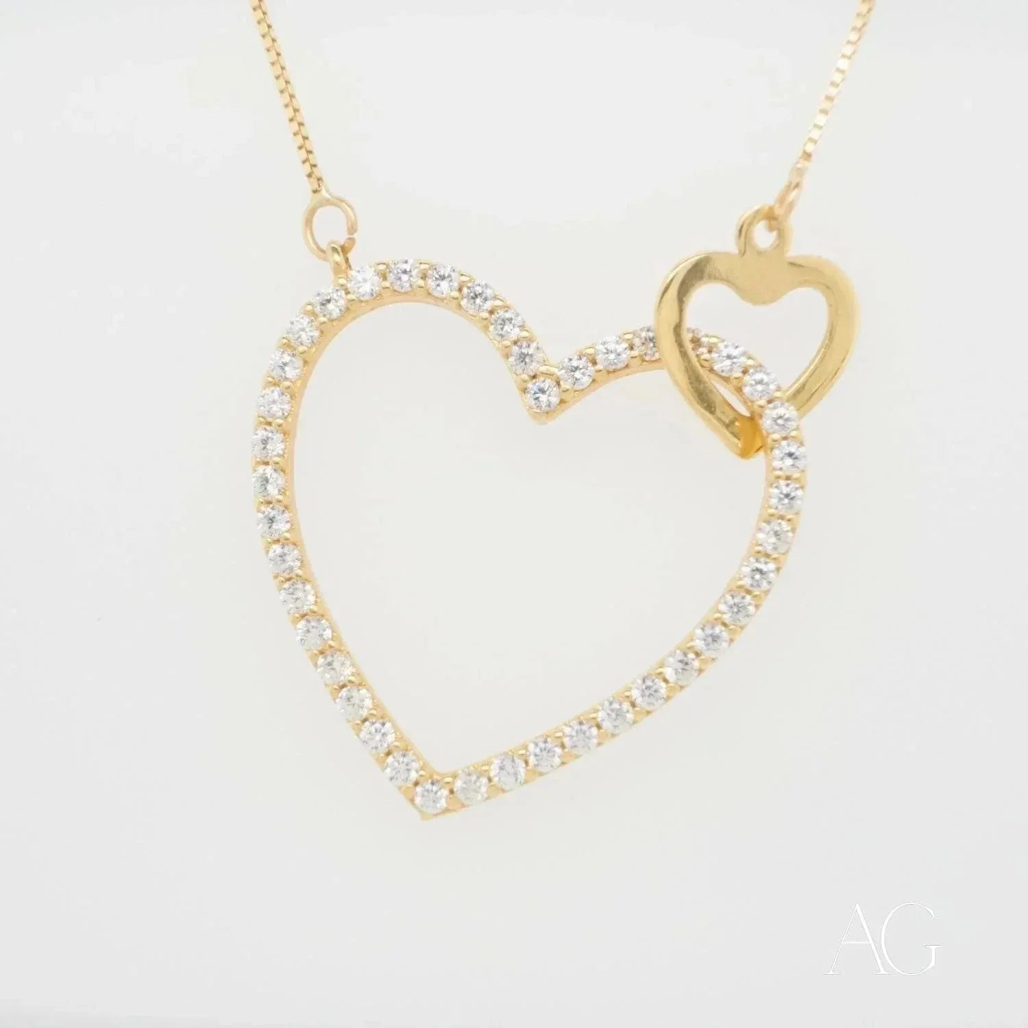 18k Gold Heart Necklace for Women - Elegant Valentine's Day Gift, Anniversary Present & Everyday Jewelry - Perfect for Romantic Dates, Weddings and Special Occasions