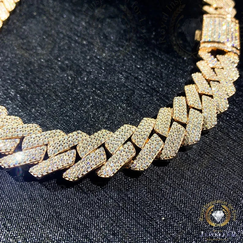 7 Iced Out Diamond Moissanite Bracelet for Women - Luxury Cubic Zirconia Tennis Bracelet - Perfect for Parties, Weddings & Special Occasions