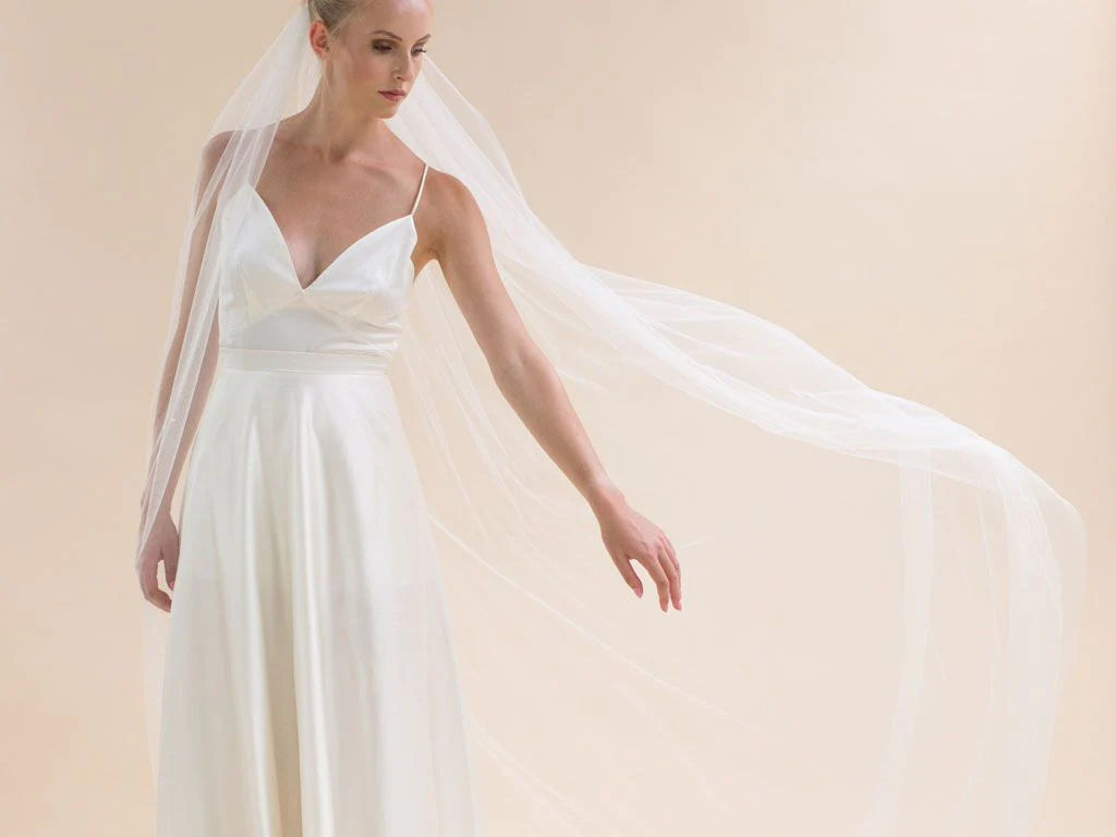 Elegant Chapel Length Wedding Veil with Scattered Pearls - Perfect for Bridal Ceremonies, Photos & Formal Events