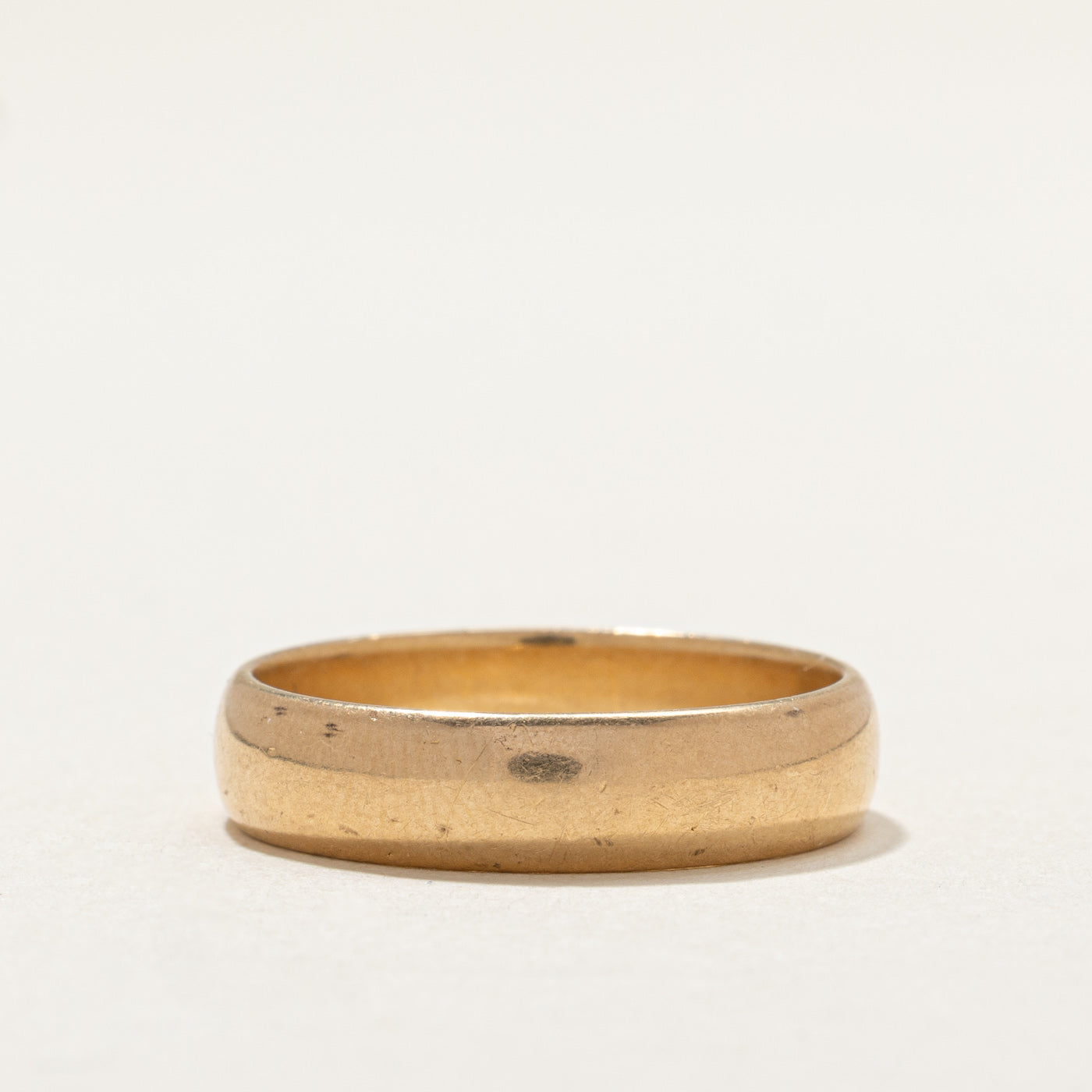 18K Yellow Gold Plain Wedding Band Ring for Women & Men | 5.2mm Width | Size 9.25 | Classic Minimalist Jewelry for Anniversary, Engagement & Everyday Wear