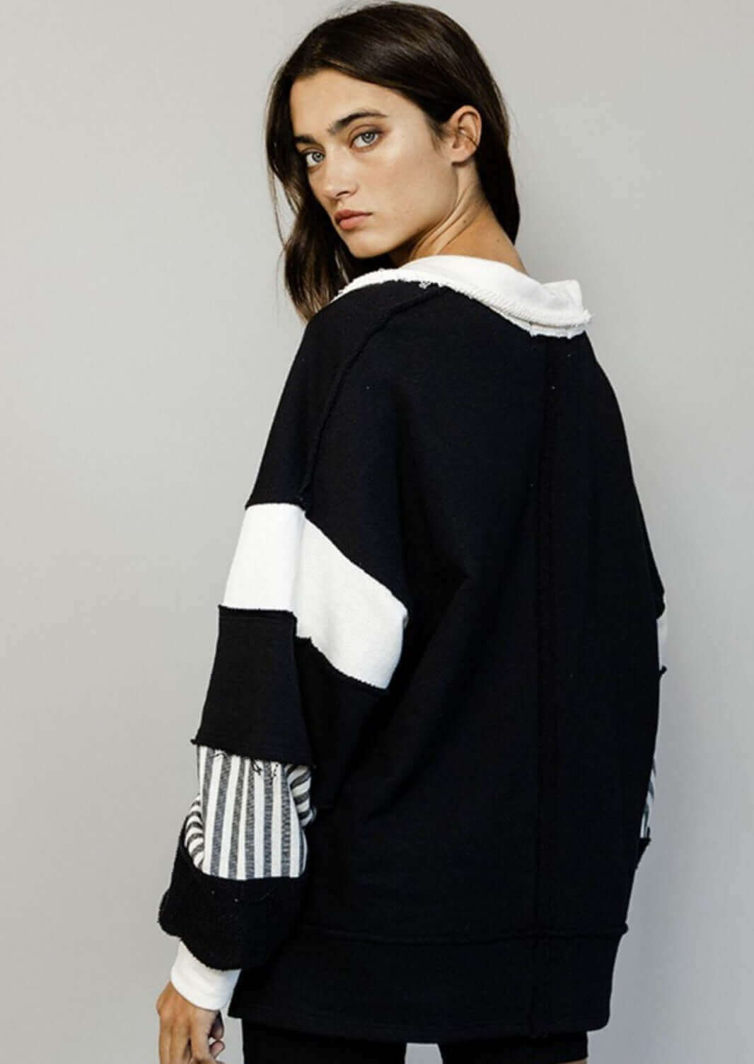 Oversized Cotton Sweatshirt for Women - Soft & Comfortable Pullover Hoodie - Perfect for Loungewear, Casual Outfits & Cozy Winter Days