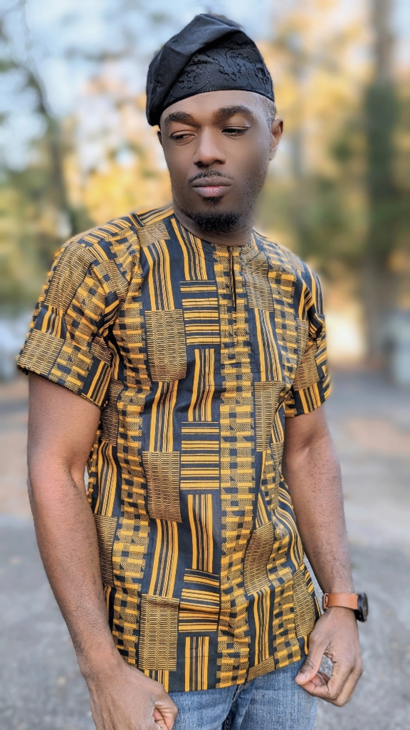 Stylish Akwaabah Black and Gold African Print Kente Short Sleeve Dashiki Shirt DP4091M for Men - Perfect for Cultural Events, Weddings & Summer Fashion