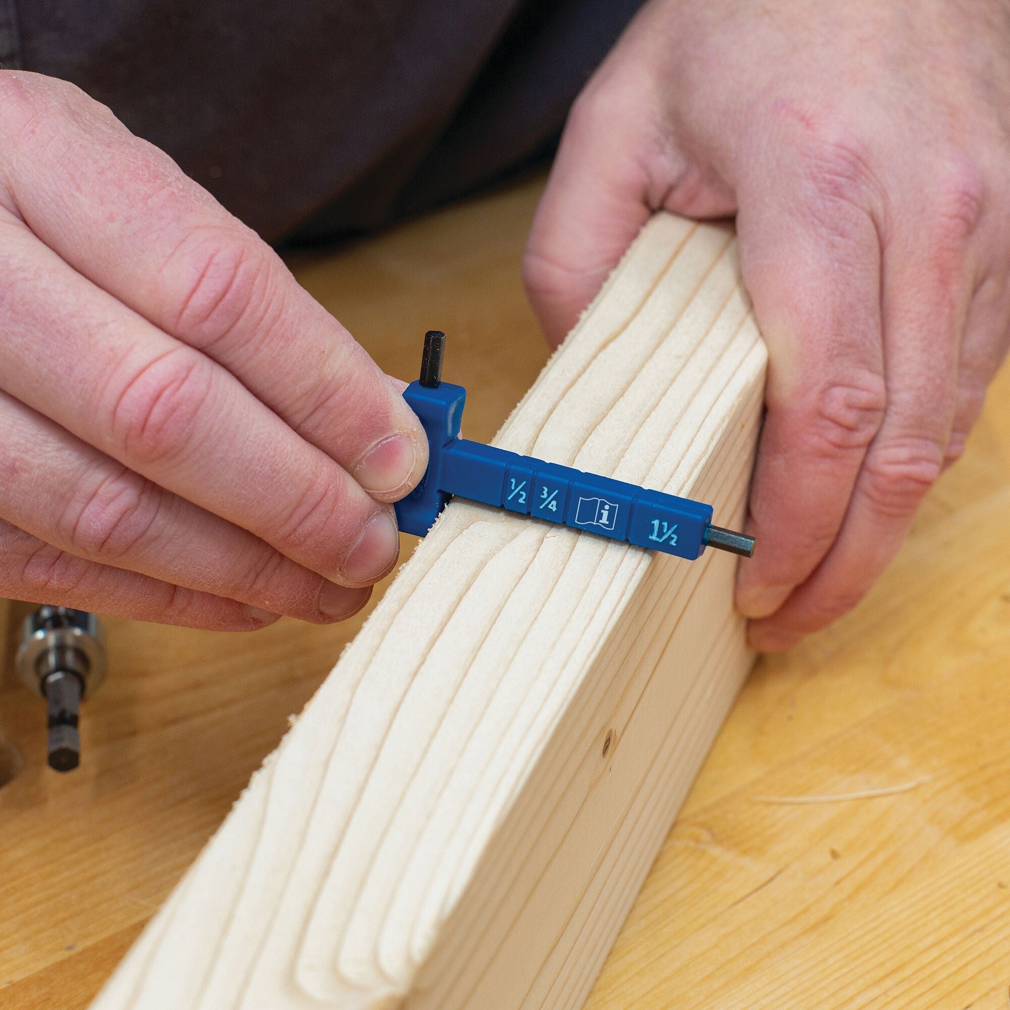 KREG KPHJ310 Pocket Hole Jig 310 - Professional Woodworking Tool for Cabinet Making, Furniture Building & DIY Projects - Perfect for Home Workshops and Carpentry Projects