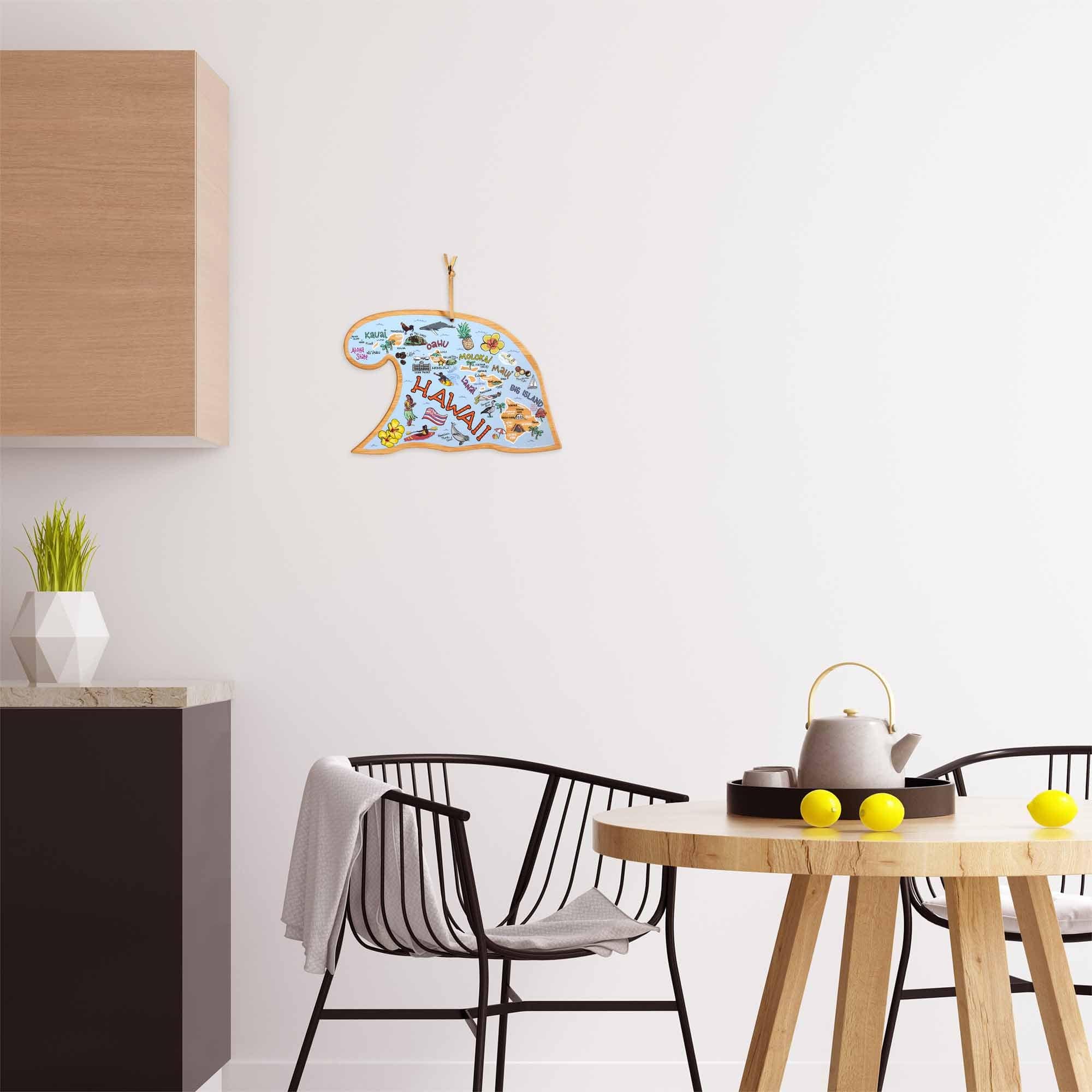 Hawaiian Islands Wooden Cutting Board with Fish Kiss™ Artwork - Perfect for Kitchen Decor & Serving Charcuterie