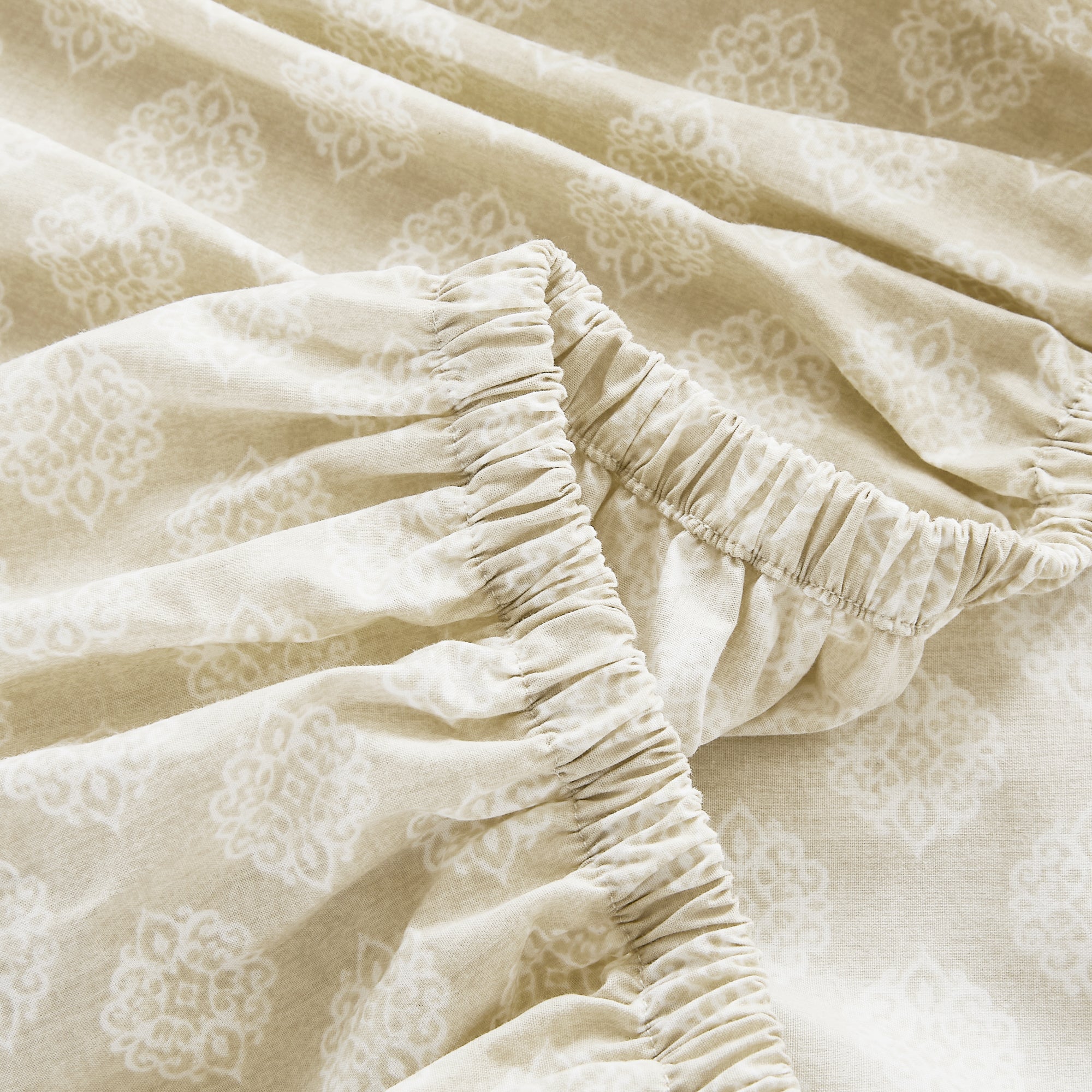 Premium 100% Cotton Sheet Set - Soft & Breathable Bed Sheets for Ultimate Comfort - Queen Size, 4-Piece Set - Perfect for Home, Hotel, and Airbnb Use