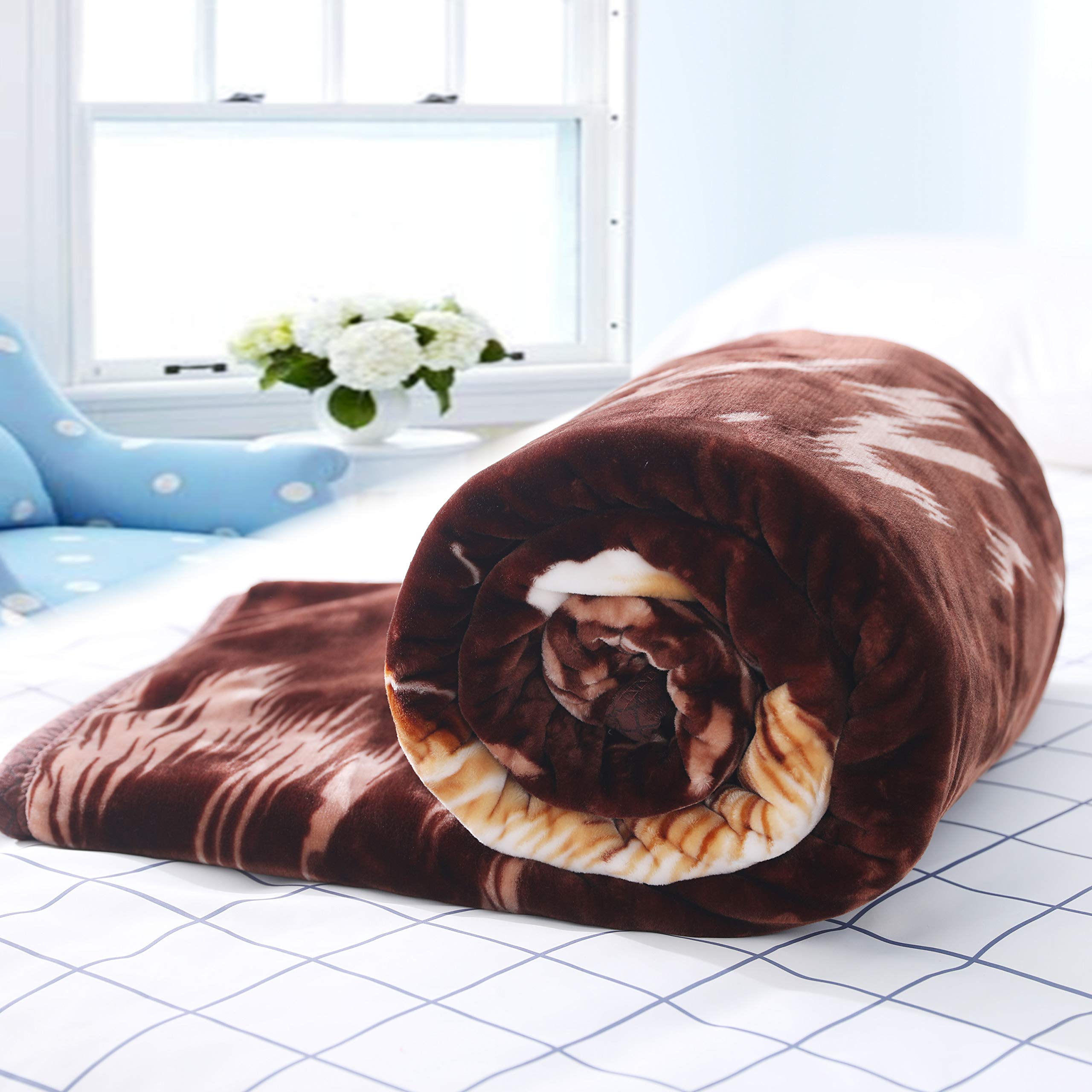 Soft Korean Mink Tiger Blanket - Queen Size Heavy Warm Throw for Bed & Couch - Cozy Animal Print Blanket for Winter, Home Decor, and Gift Giving