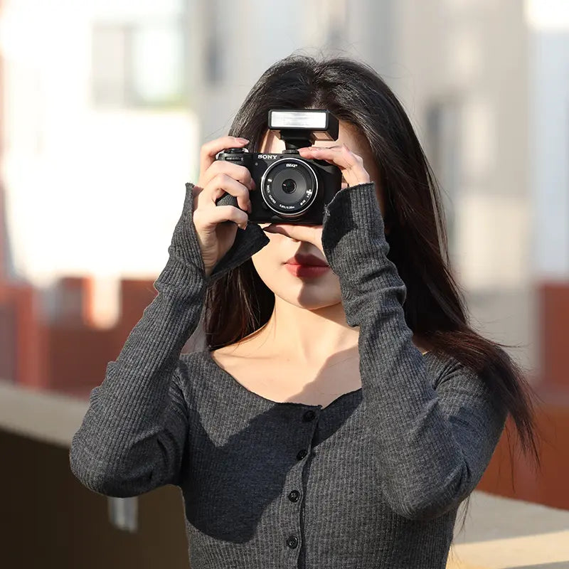 Ulanzi F12 Mini Camera Flash Speedlite L044GBB1 - Compact & Powerful DSLR Flash for Canon Nikon Sony - Perfect for Portrait, Wedding & Event Photography