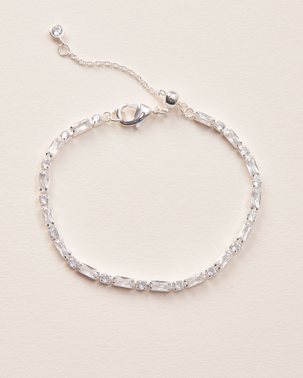 Zara CZ Adjustable Bracelet for Women - Cubic Zirconia Fashion Jewelry, Gold/Silver Tone Adjustable Chain Bracelet - Perfect for Gifts, Parties & Everyday Wear