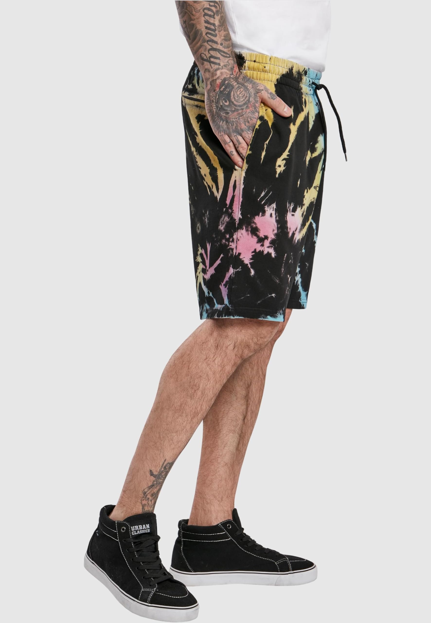 Urban Classics Tie Dye Sweat Shorts for Men - Comfortable Casual Athletic Shorts with Batik Design - Perfect for Gym, Lounge & Summer Outings