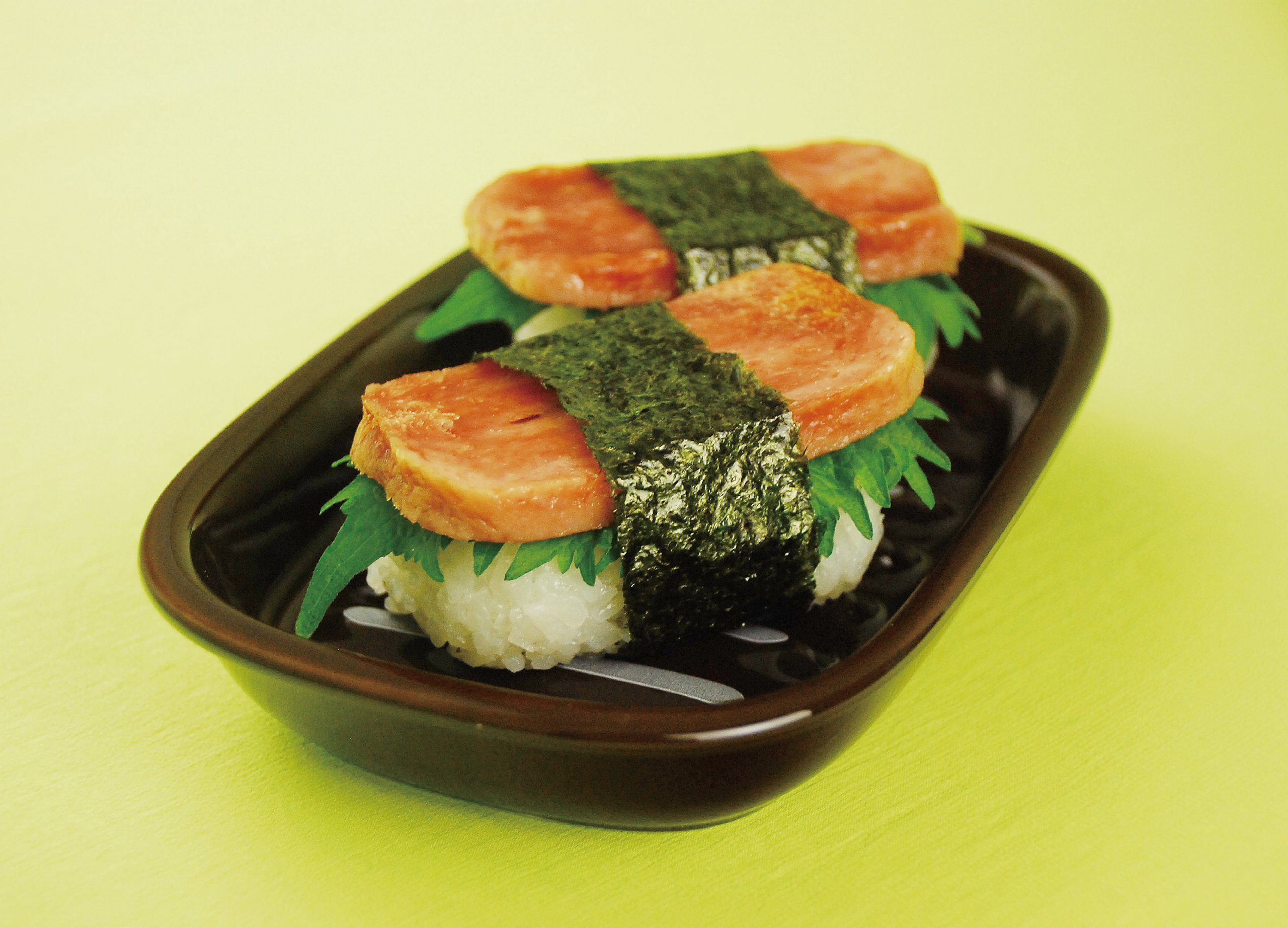 K+ DEP Microwave Grilled Fish Oven - Light Green MW-502 (Japan Import) | Perfect for Quick Fish Grilling at Home or Office