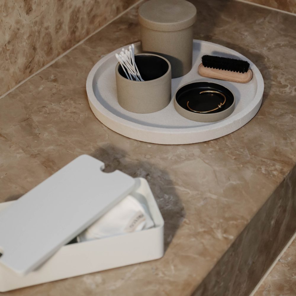 DESIGNSTUFF White Storage Box With Adjustable Dividers - Perfect for Home Organization, Office Supplies & Craft Storage