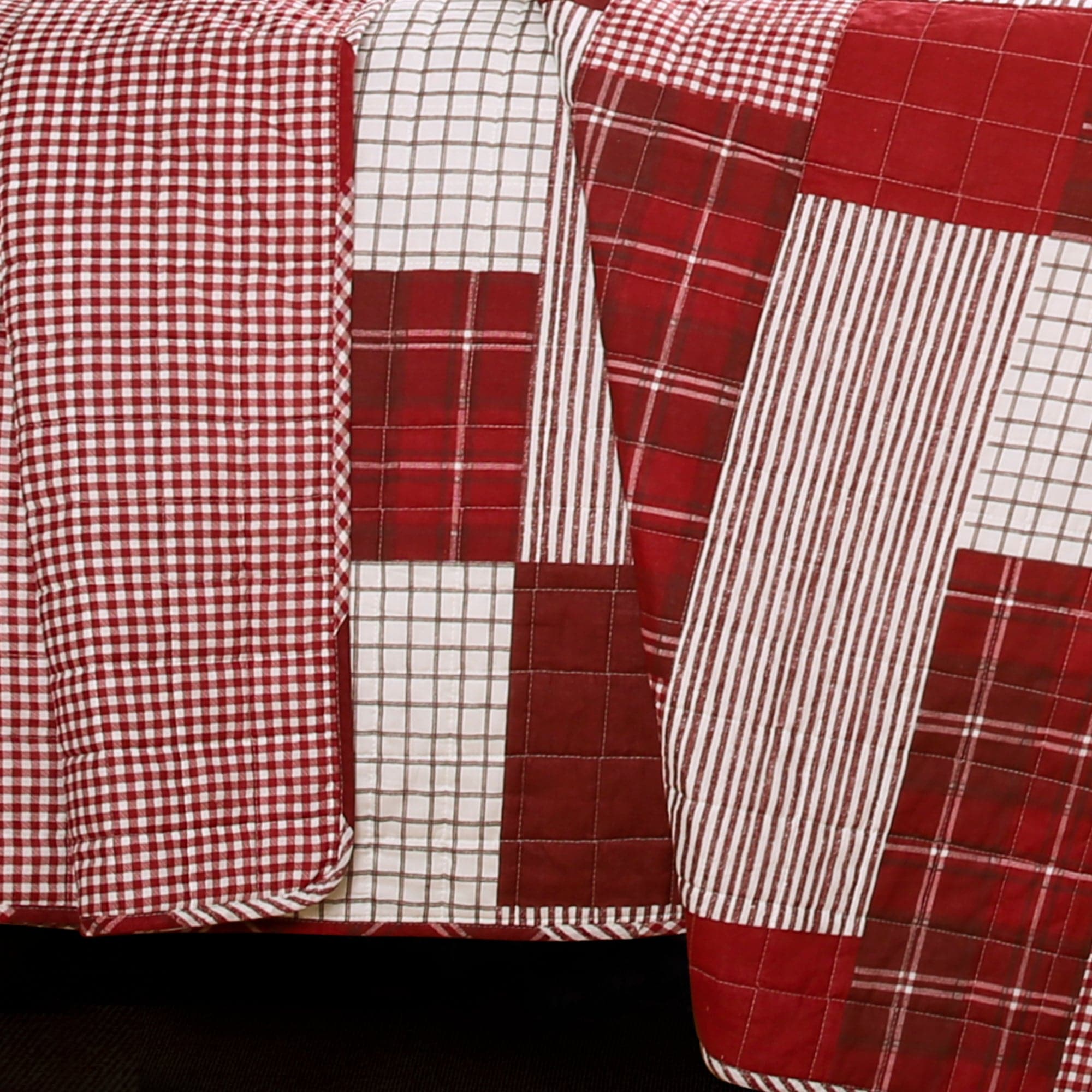 Greenville 3-Piece Quilt Set - Queen Size Bedding with Matching Pillow Shams - Perfect for Cozy Bedrooms & Guest Rooms
