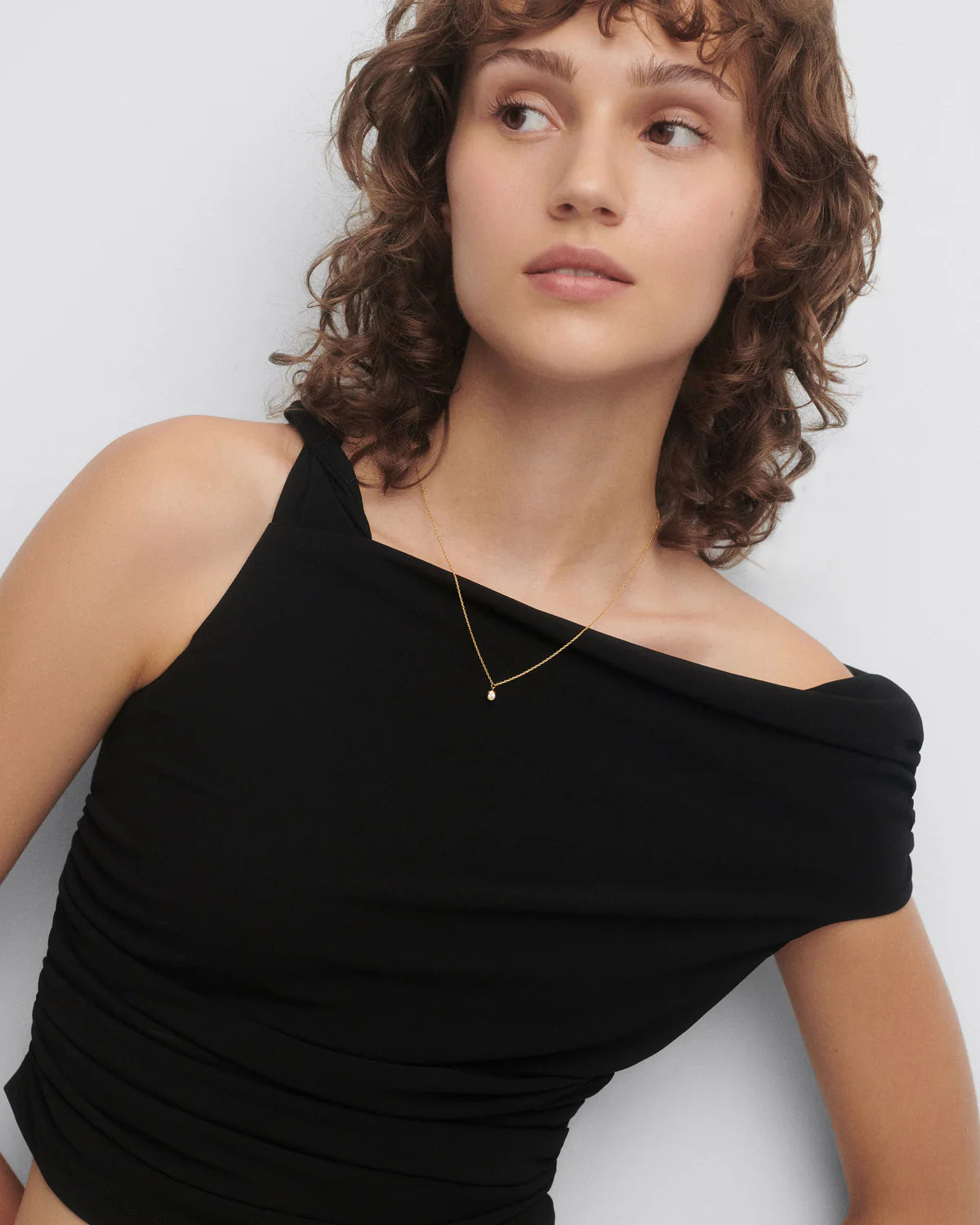 18K Yellow Gold Vermeil Sand Solitary Necklace for Women - Elegant Minimalist Pendant for Everyday Wear & Special Occasions