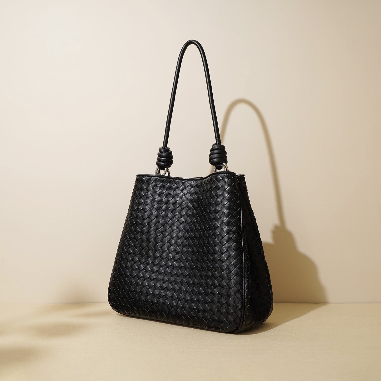 Knotted Strap Woven Tote Bag - Stylish Handmade Beach Bag for Women, Perfect for Shopping, Travel & Summer Outings