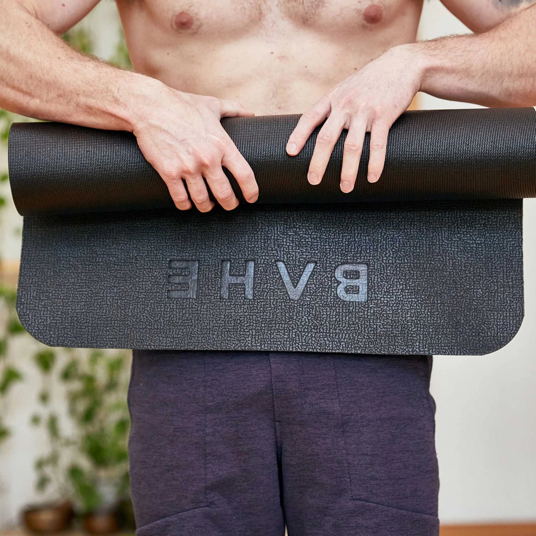BAHE Studio Pilates Mat 5mm Thick (173x61cm) - Anthracite Color for Yoga, Fitness, and Home Workouts