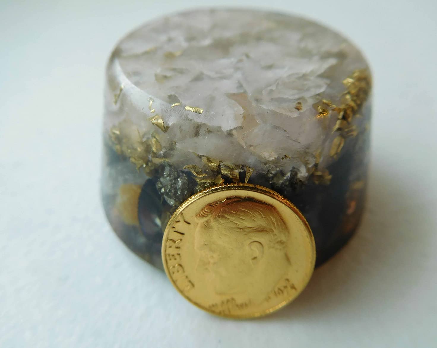 Pink Rose Quartz Crystal Tower - Orgone Generator & Energy Accumulator with Rose Quartz | Healing Stone for Meditation, Reiki, Chakra Balancing & Positive Energy | Perfect Spiritual Gift