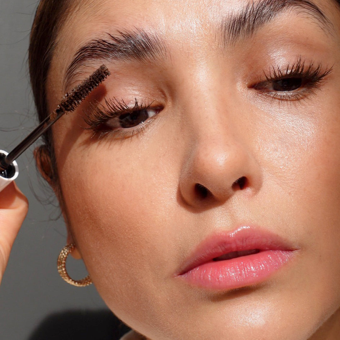Long-Lasting Waterproof Avocado Mascara - Smudge-Proof & Volumizing for Swimming, Gym & Rainy Days