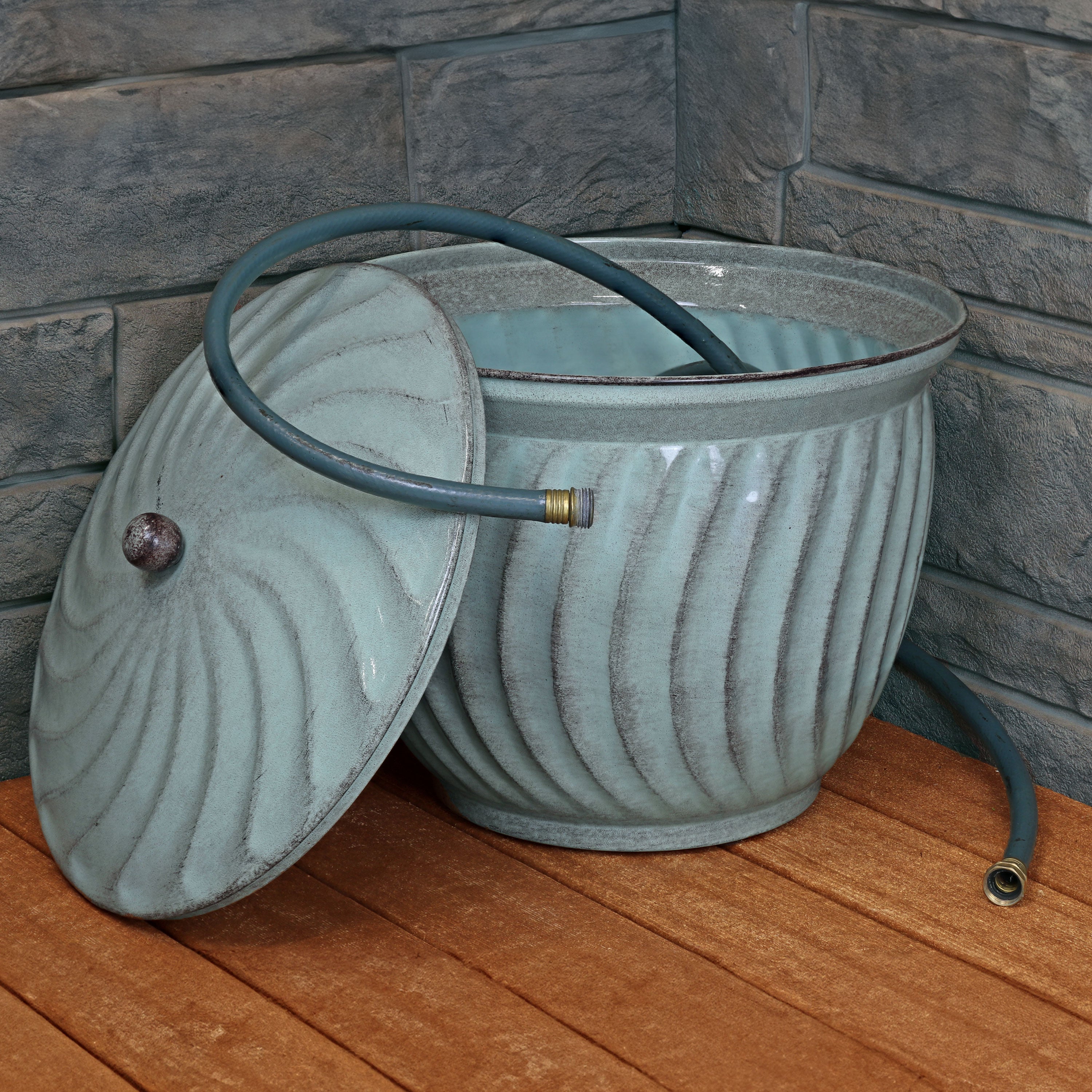 Sturdy Metal Garden Hose Holder with Lid - Durable Outdoor Storage for Hoses, Perfect for Patio, Yard & Garden Organization