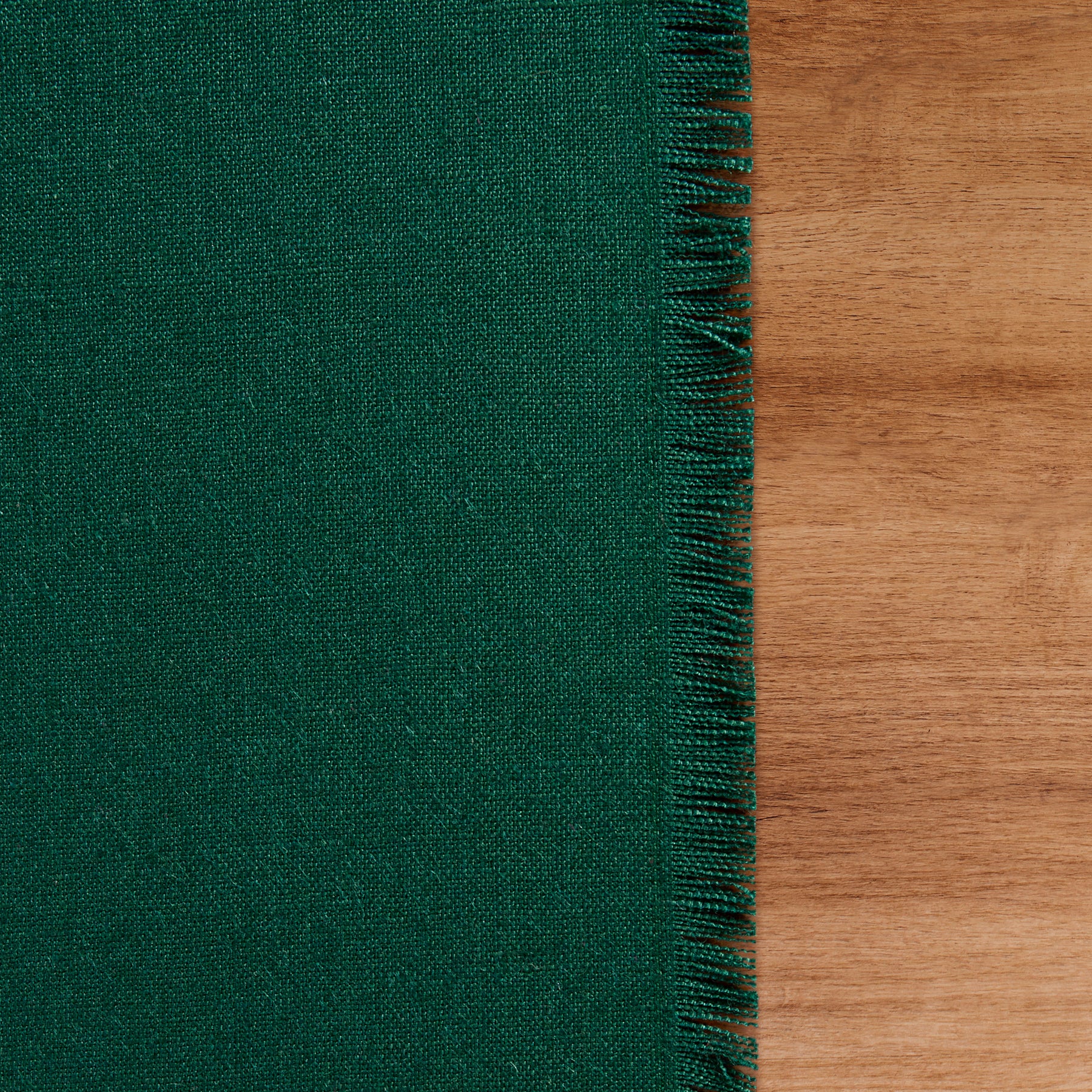 Elegant Fringe Table Runner for Dining Room Decor - Perfect for Weddings, Parties, and Home Decor