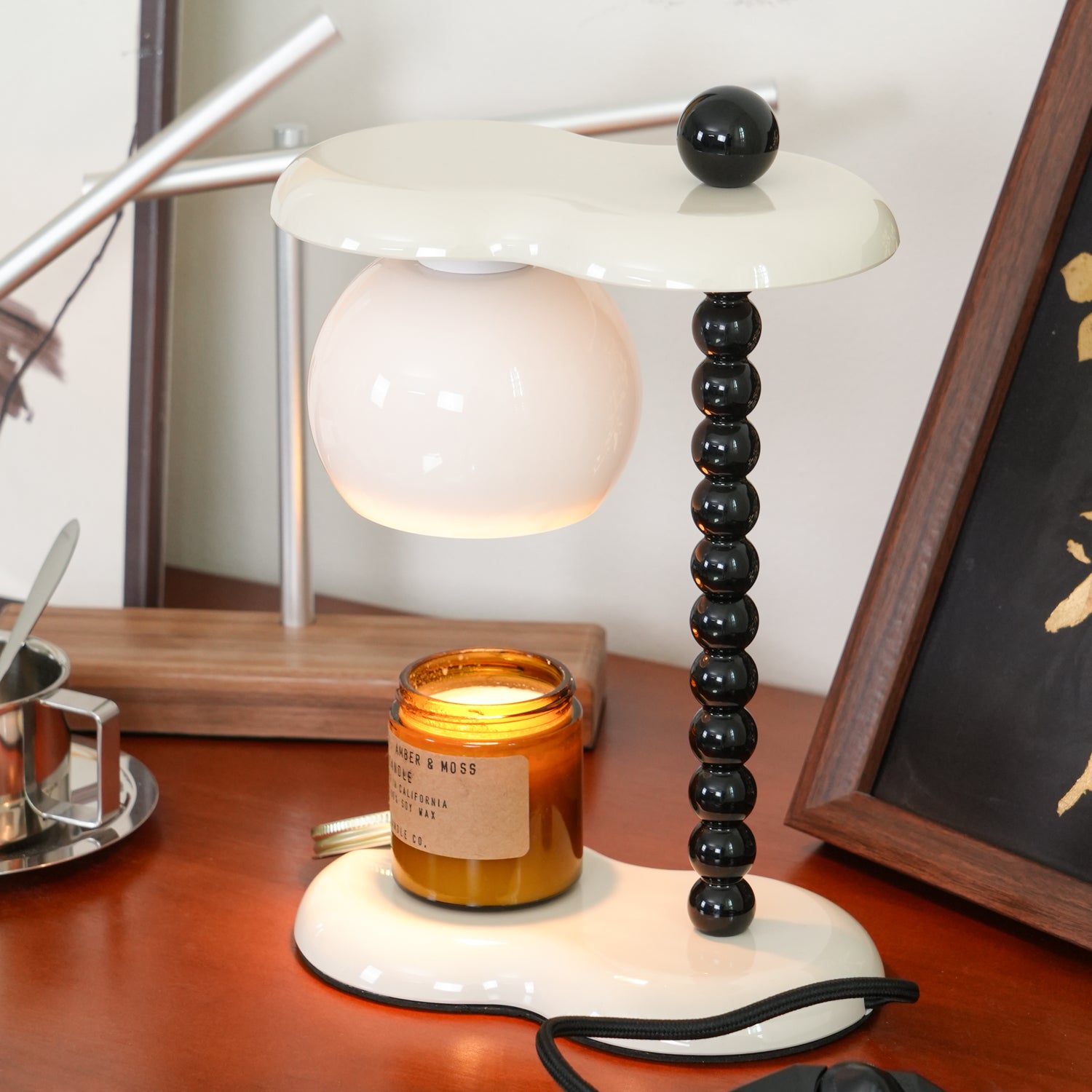 Everalda Modern Metal Table Lamp - Adjustable Brightness LED Desk Light for Bedroom, Office & Living Room - Stylish Home Decor & Reading Light