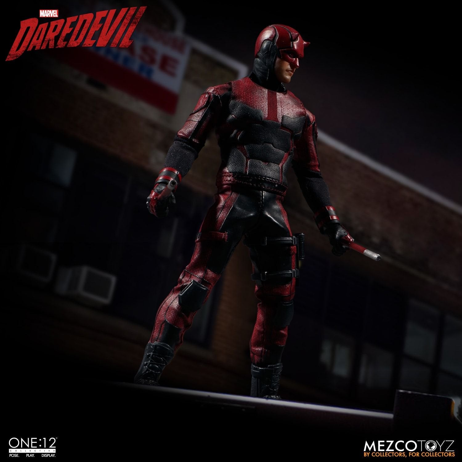Mezco Toyz One:12 Collective Marvel Comics Daredevil 1/12 Scale Action Figure - Premium Collectible Superhero Toy for Display & Play - Perfect for Marvel Fans & Collectors
