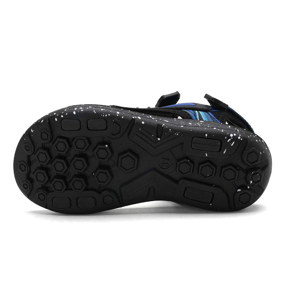 **Boys Summer Sports Sandals - Breathable Hiking & Beach Sandals for Kids - Perfect for Outdoor Play, Swimming, and Adventure**