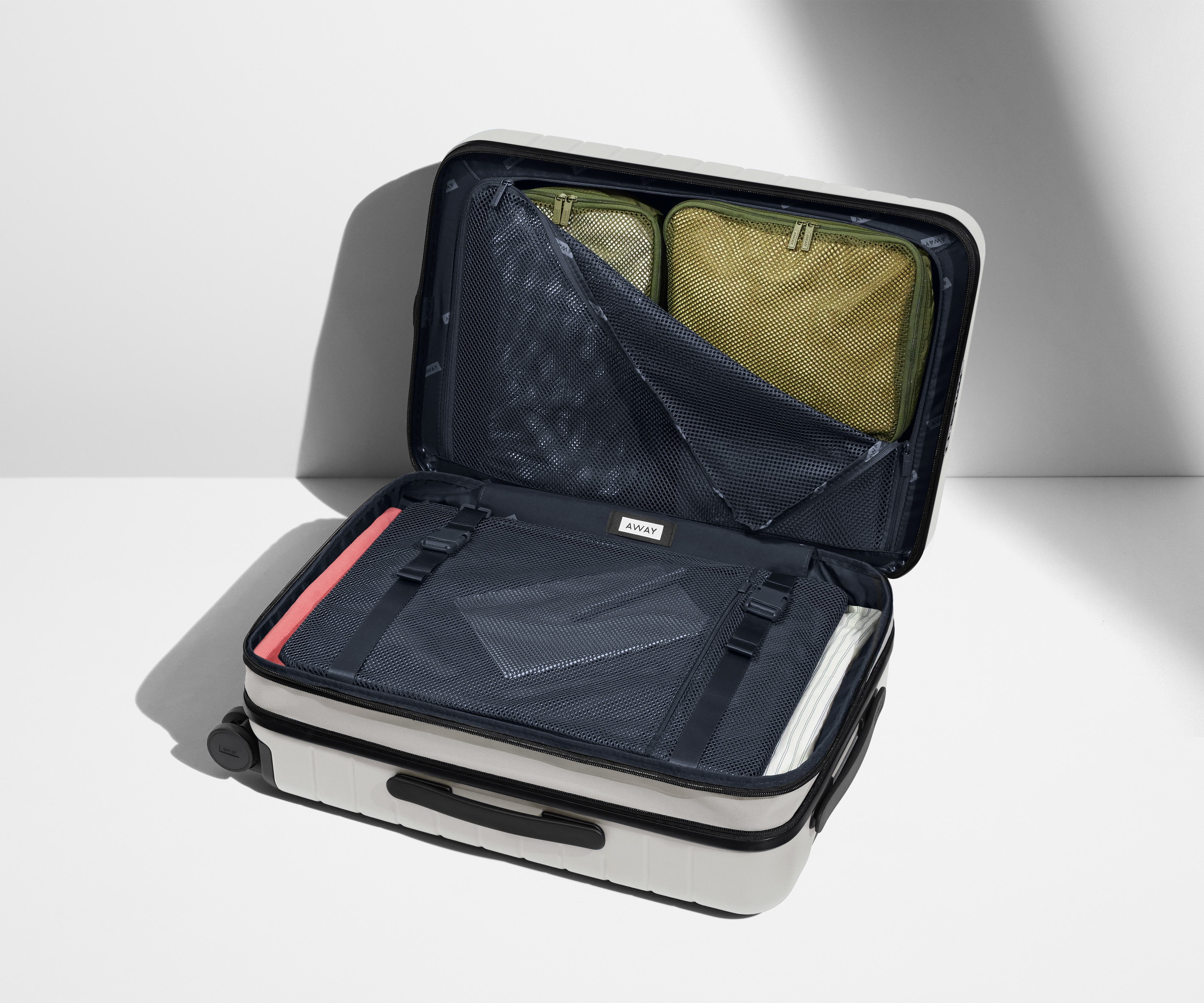 The Carry On Flex in Cloud Gray - Lightweight Expandable Luggage for Travel, Business & Weekend Getaways - Perfect for Airplane Overhead Bins & Road Trips