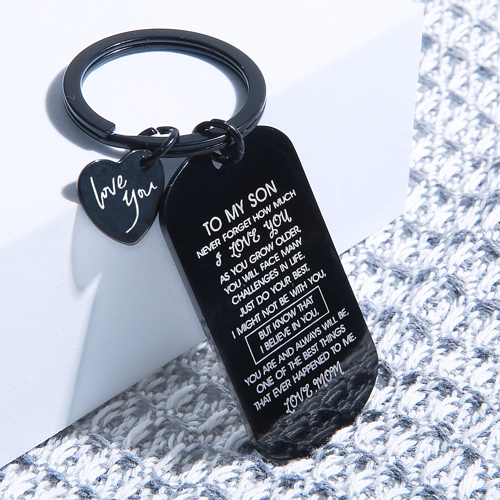 Personalized 'To My Man' Keychain - Romantic Valentine's Day, Birthday & Anniversary Gift for Him - Perfect for Couples, Boyfriends & Husbands