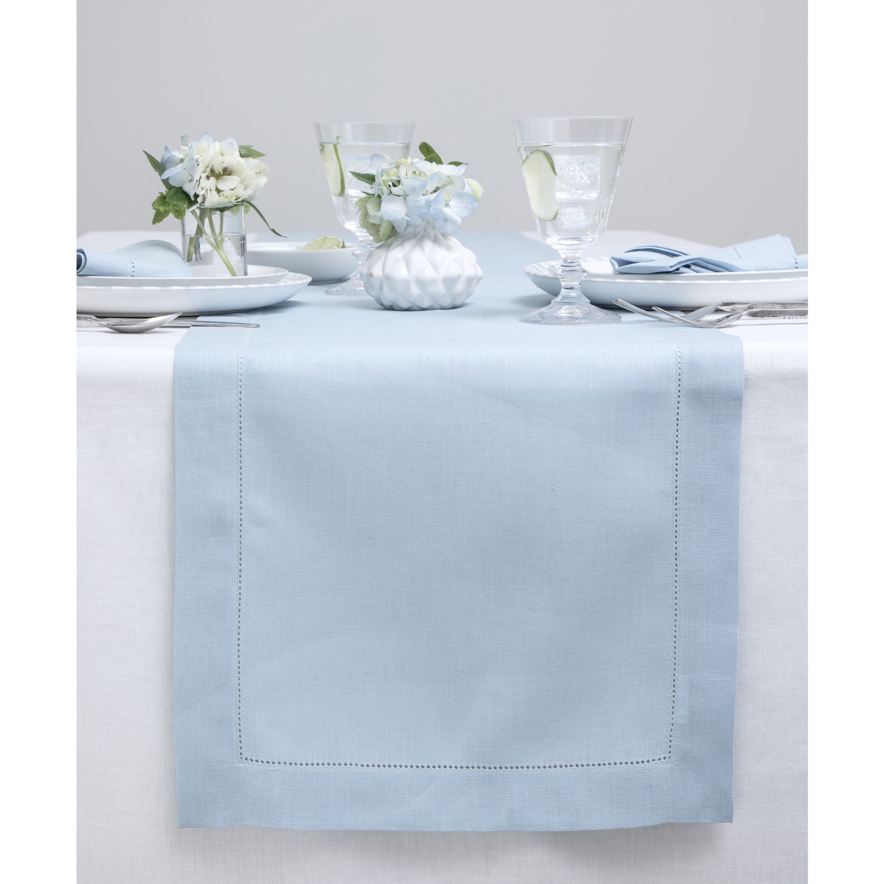 Elegant Classic Hemstitch Table Runner - Premium Linen Dining Decor for Weddings, Parties & Home Decor