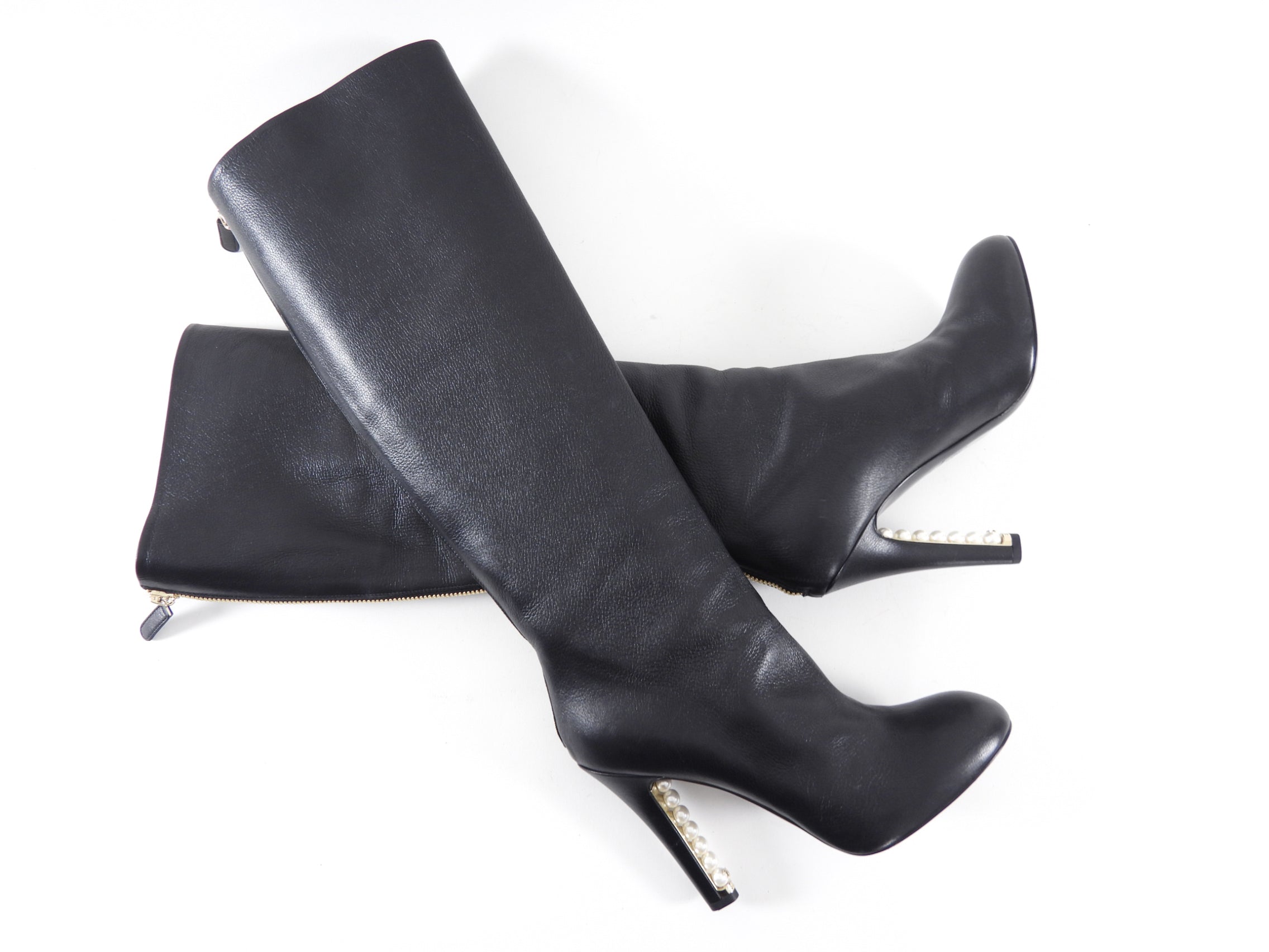 Chanel 2013 Black Leather Knee-High Boots with Pearl Heel & Back Zip - Size 38.5/8 - Perfect for Evening Events & Luxury Fashion Outfits