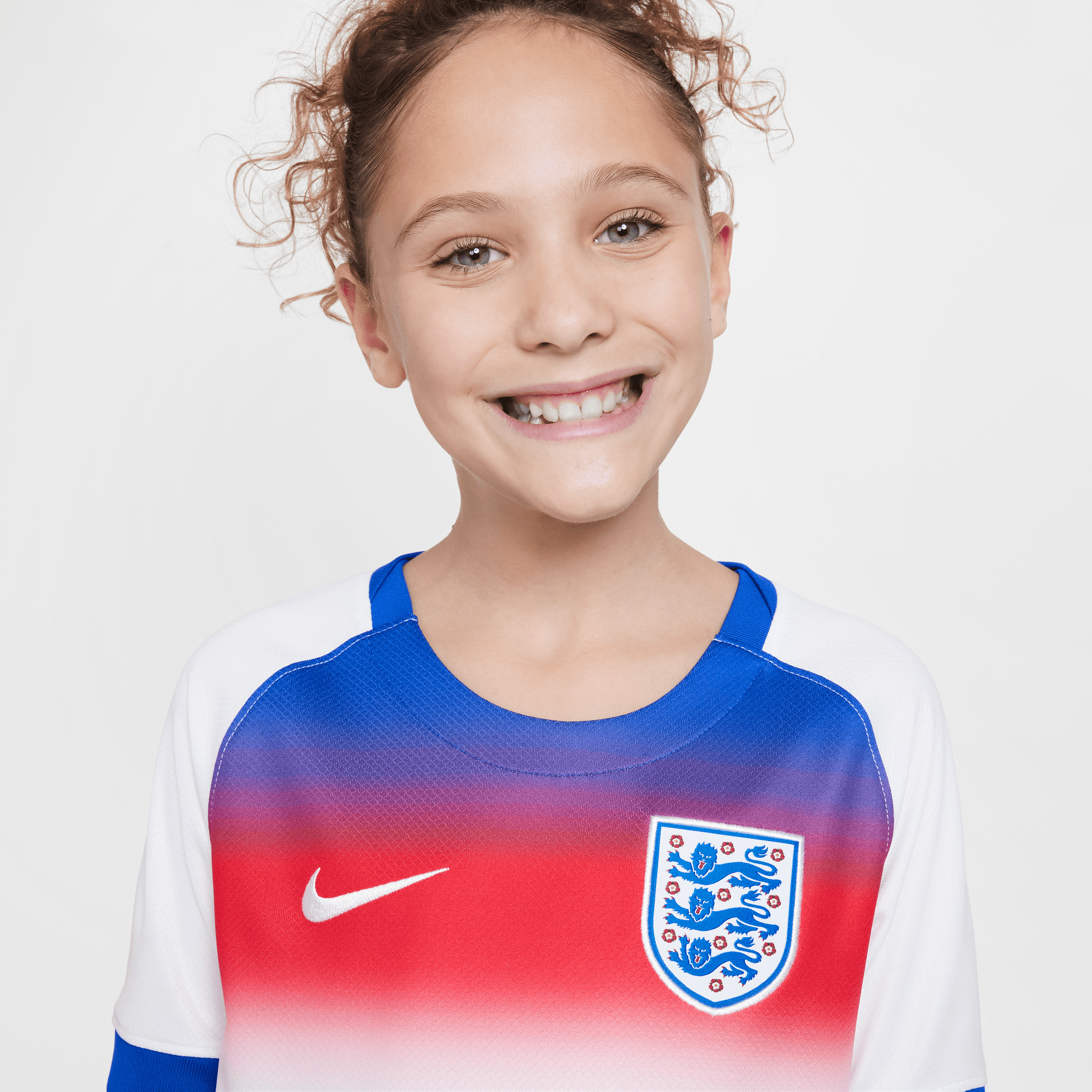 2025 England Youth Home Stadium Jersey - Authentic Football Kit for Kids & Teens - Perfect for Matches, Training, and Fan Support