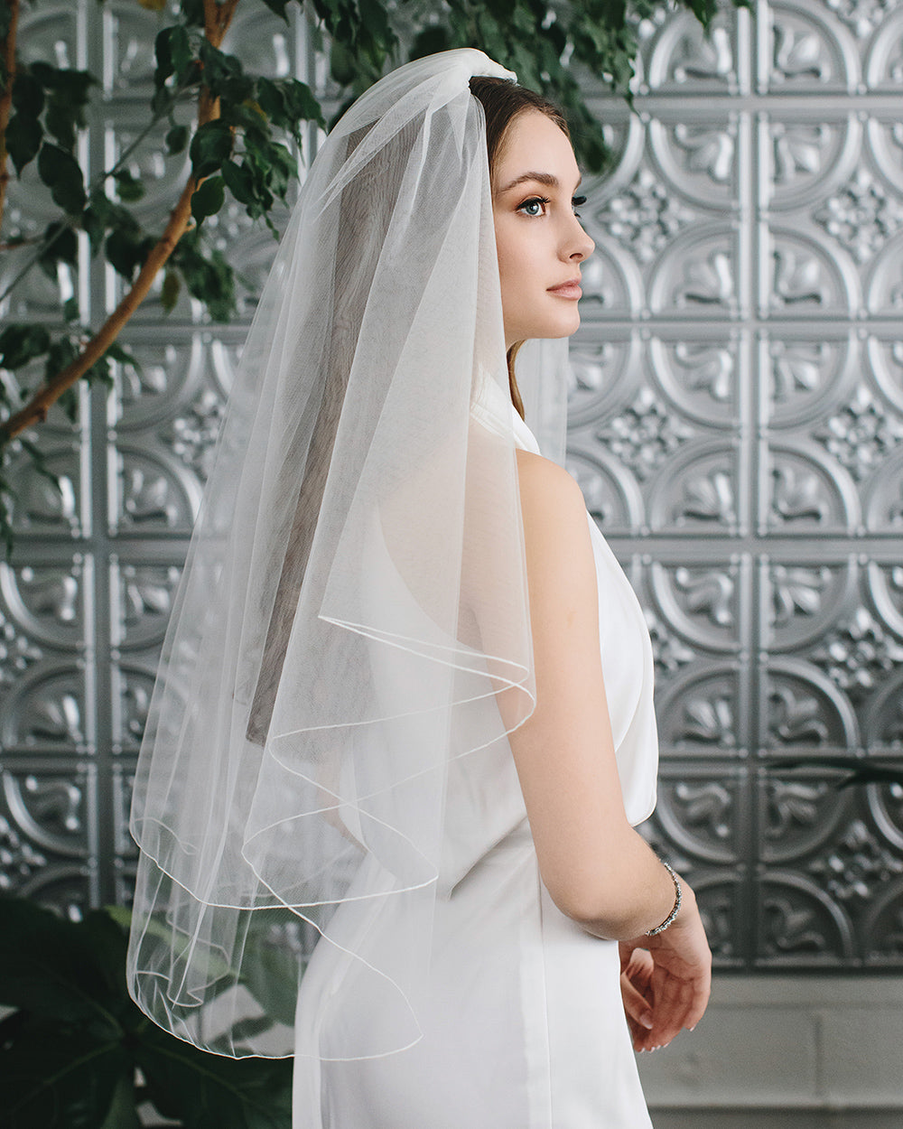2 Layer Pencil Edge Veil - Thin & Lightweight Bridal Face Cover for Wedding Ceremony - Perfect for Church, Beach, and Outdoor Weddings