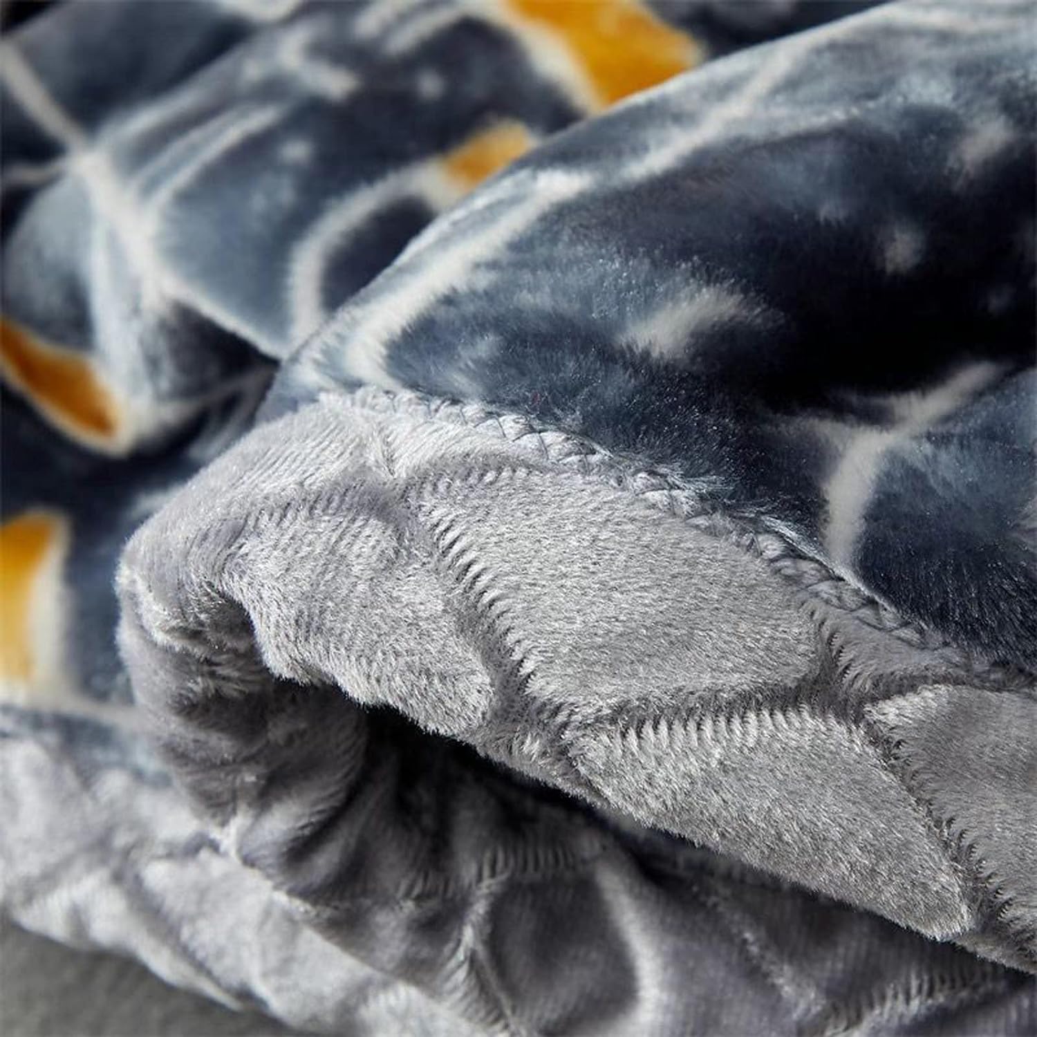 LGYKUMEG 9 Lbs Heavy Winter Fleece Plush Blanket 79
