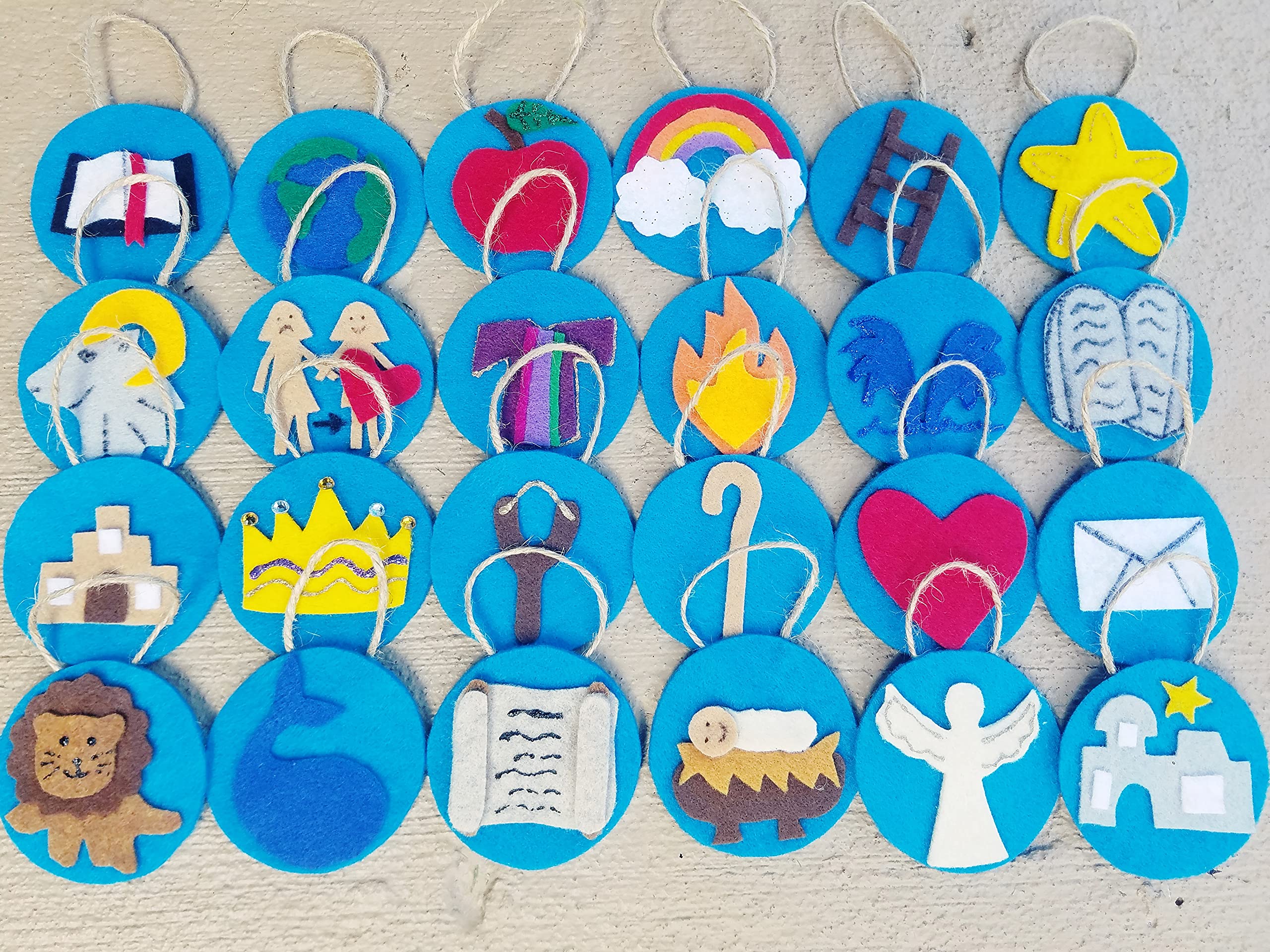 Jesus Storybook Bible Jesse Tree Felt Ornaments for Kids - Advent & Christmas Decorations - Perfect for Storytelling & Holiday Traditions (Book Not Included)
