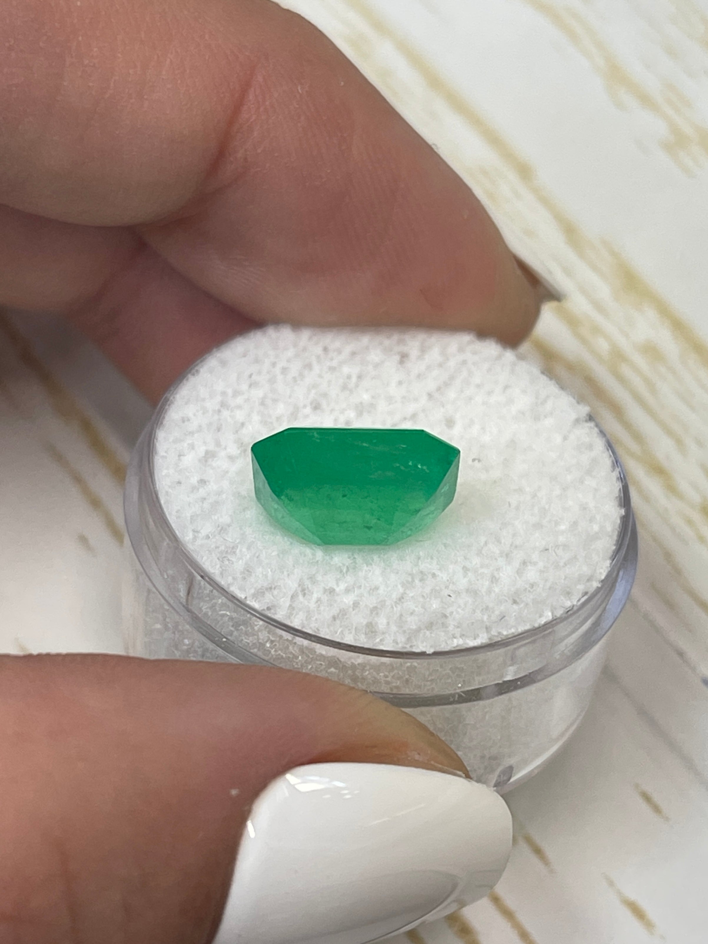 4.55 Carat 11x10mm Neon Green Natural Loose Colombian Emerald Gemstone - Emerald Cut for Jewelry Making, Engagement Rings & Luxury Gifts