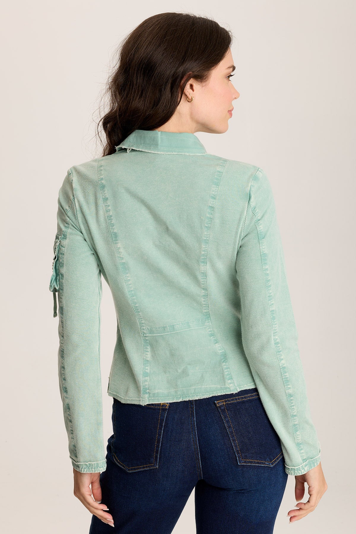 Stylish Munir Three Button Jacket with Lapel Collar - Perfect for Business Casual & Formal Occasions