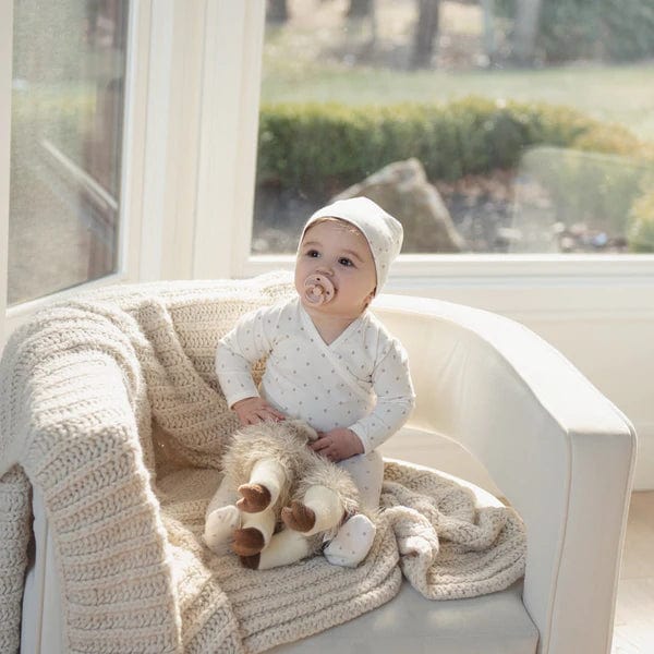 Elys & Co Cotton Diamond Collection Baby Gift Box with Bonnet - Size 3M | Newborn Photo Shoot, Christening, Baby Shower Present
