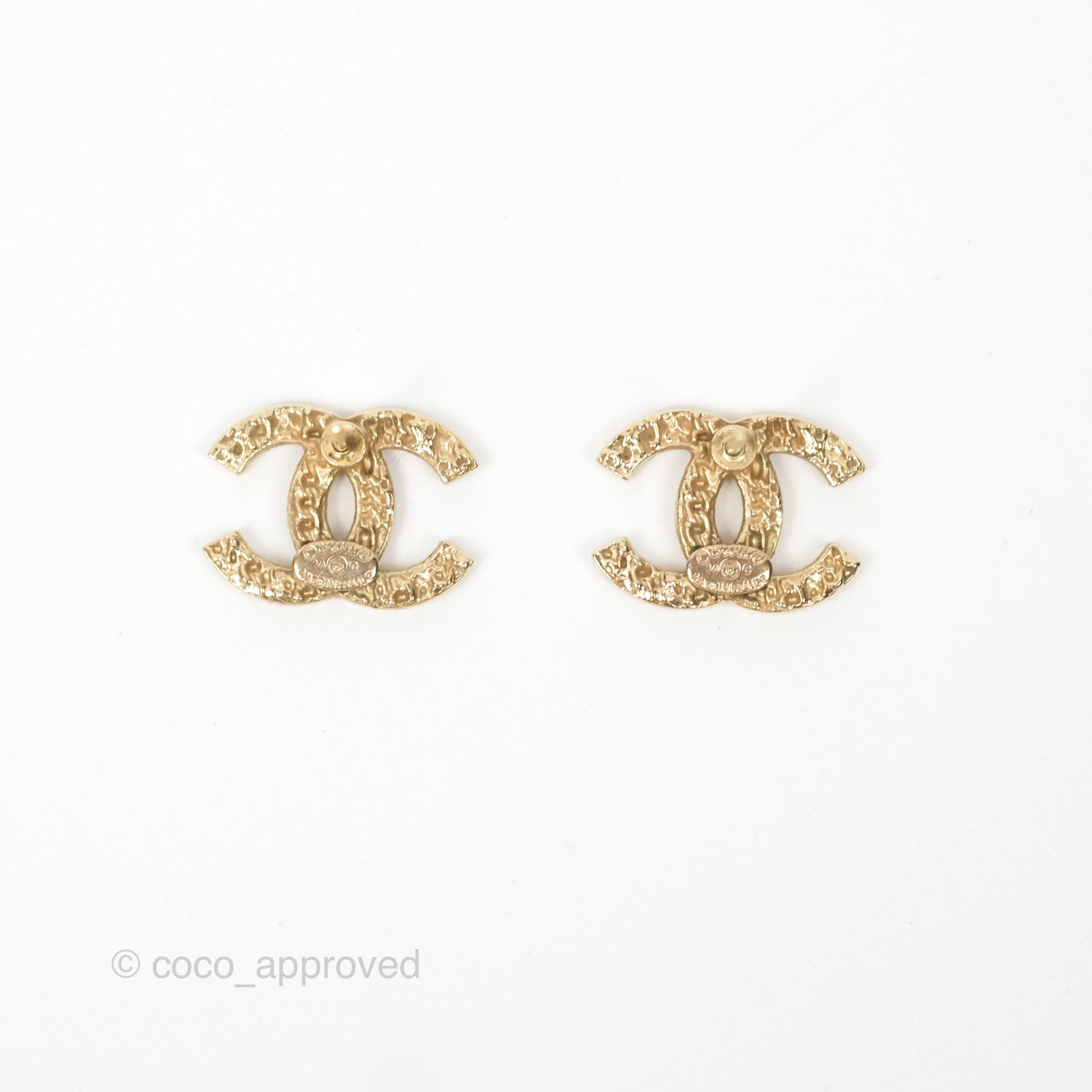 Chanel CC Logo Earrings in Gold Tone - 14C - Elegant & Timeless Fashion Jewelry for Women - Perfect for Parties, Weddings & Everyday Wear
